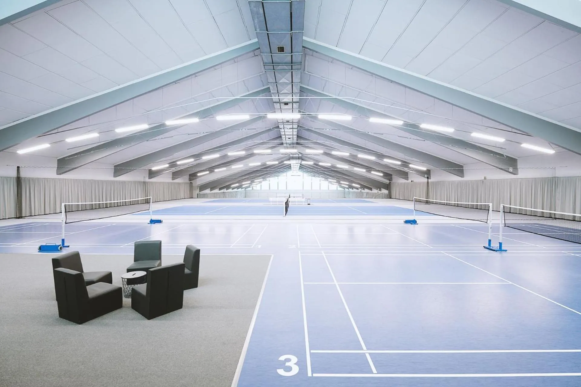 Tennis court in Hotel FREIZEIT IN