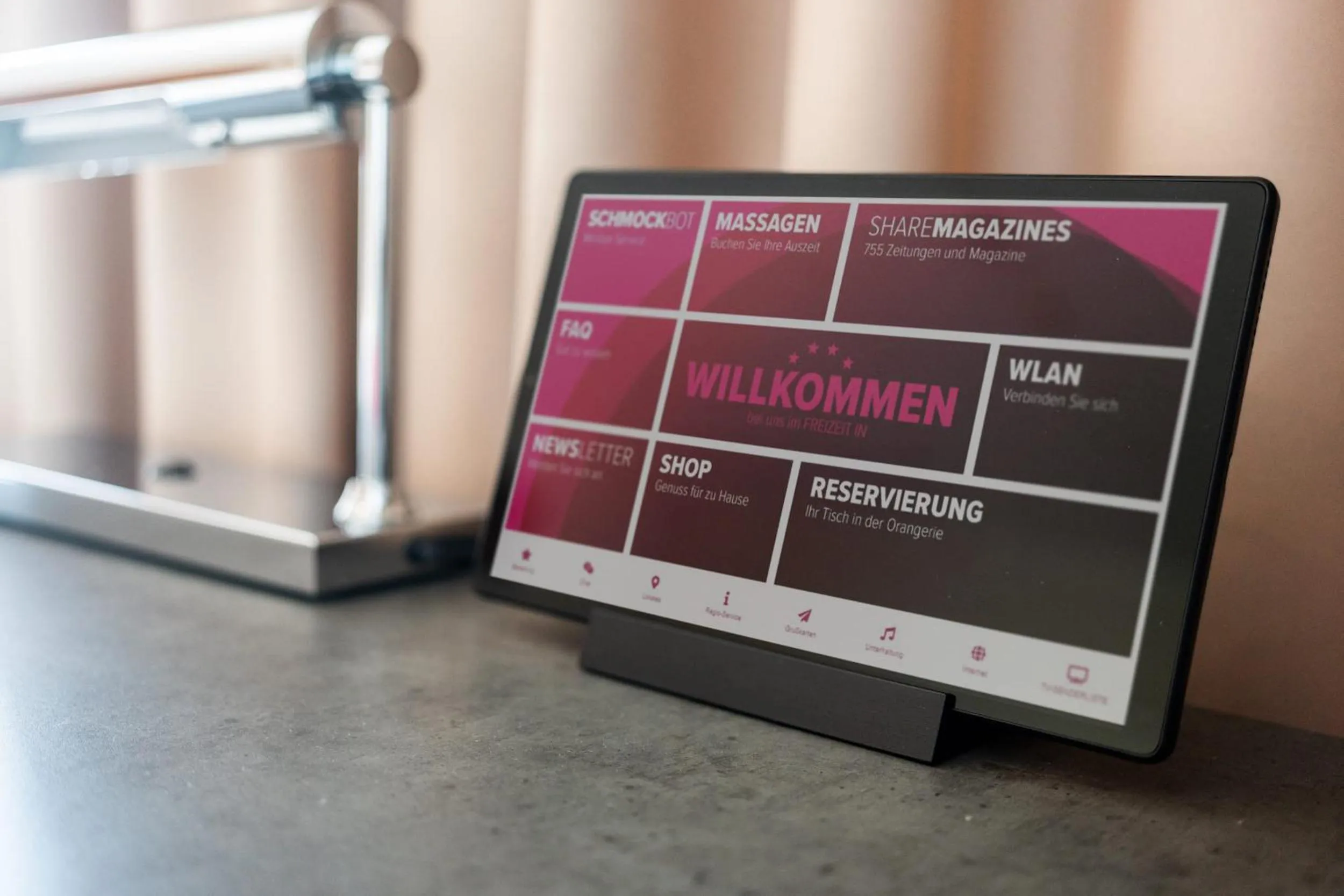 concierge in Hotel FREIZEIT IN