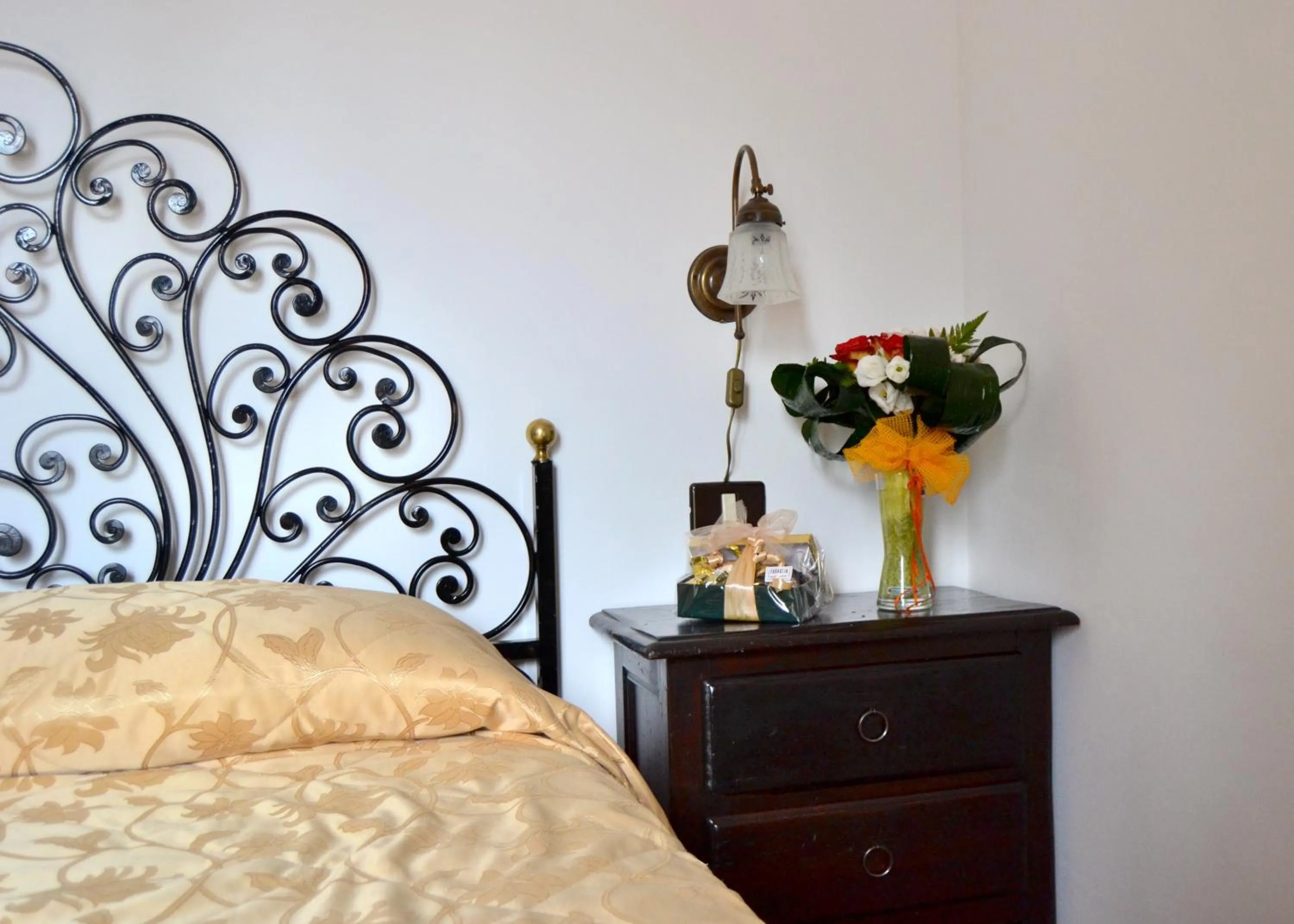 Bed in Hotel Bucaneve