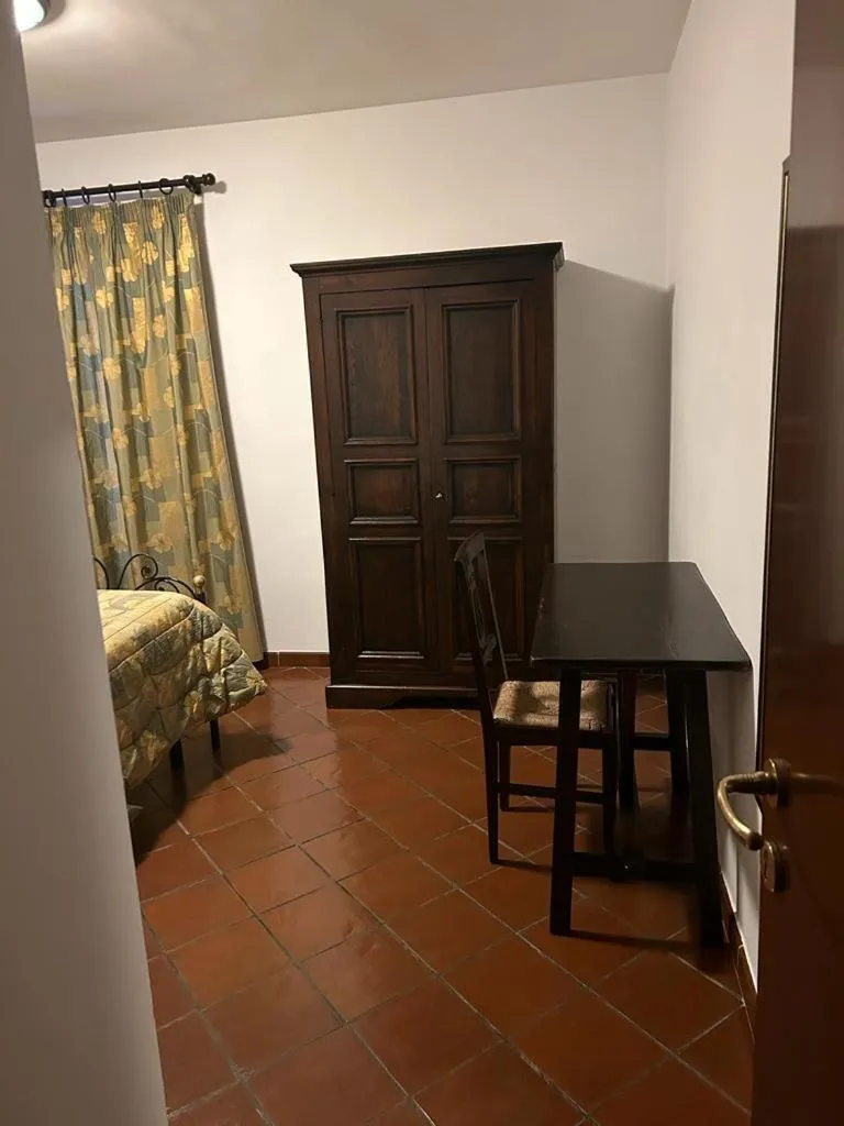 Bed in Hotel Bucaneve