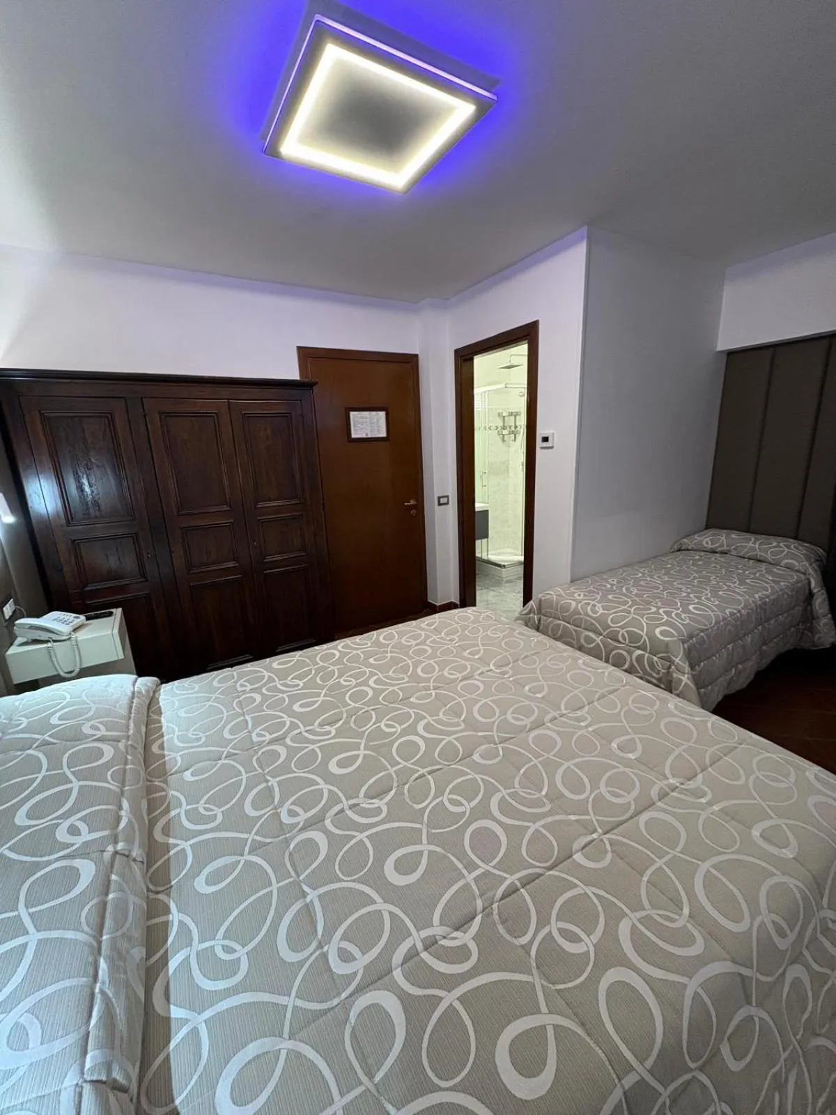 Bed in Hotel Bucaneve