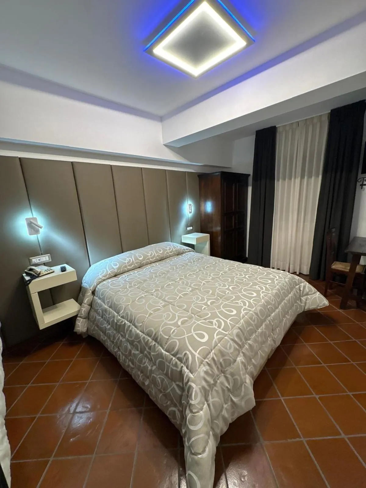 Bed in Hotel Bucaneve
