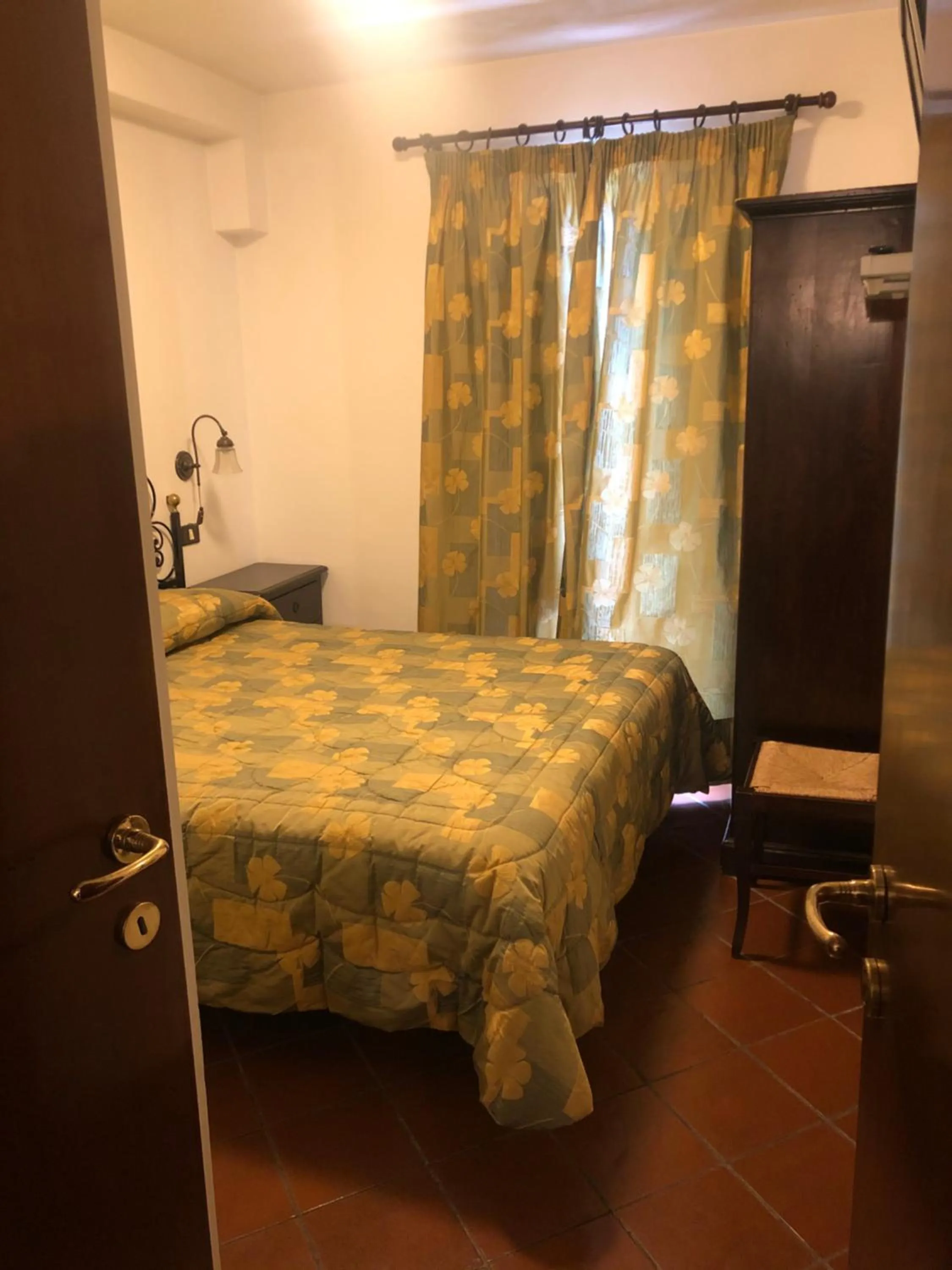 Bed in Hotel Bucaneve