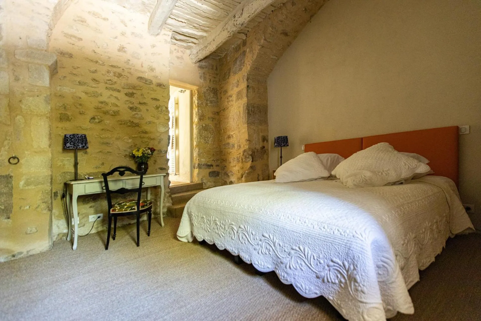 Bedroom, Bed in Le Prieuré La Madelène