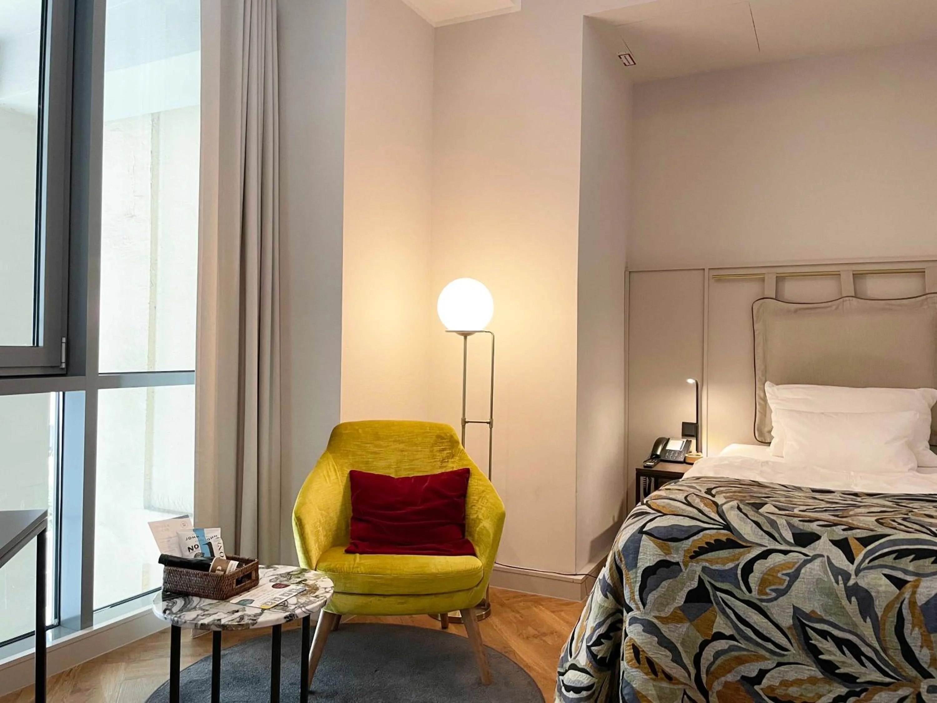 Photo of the whole room, Bed in Classik Hotel Alexander Plaza