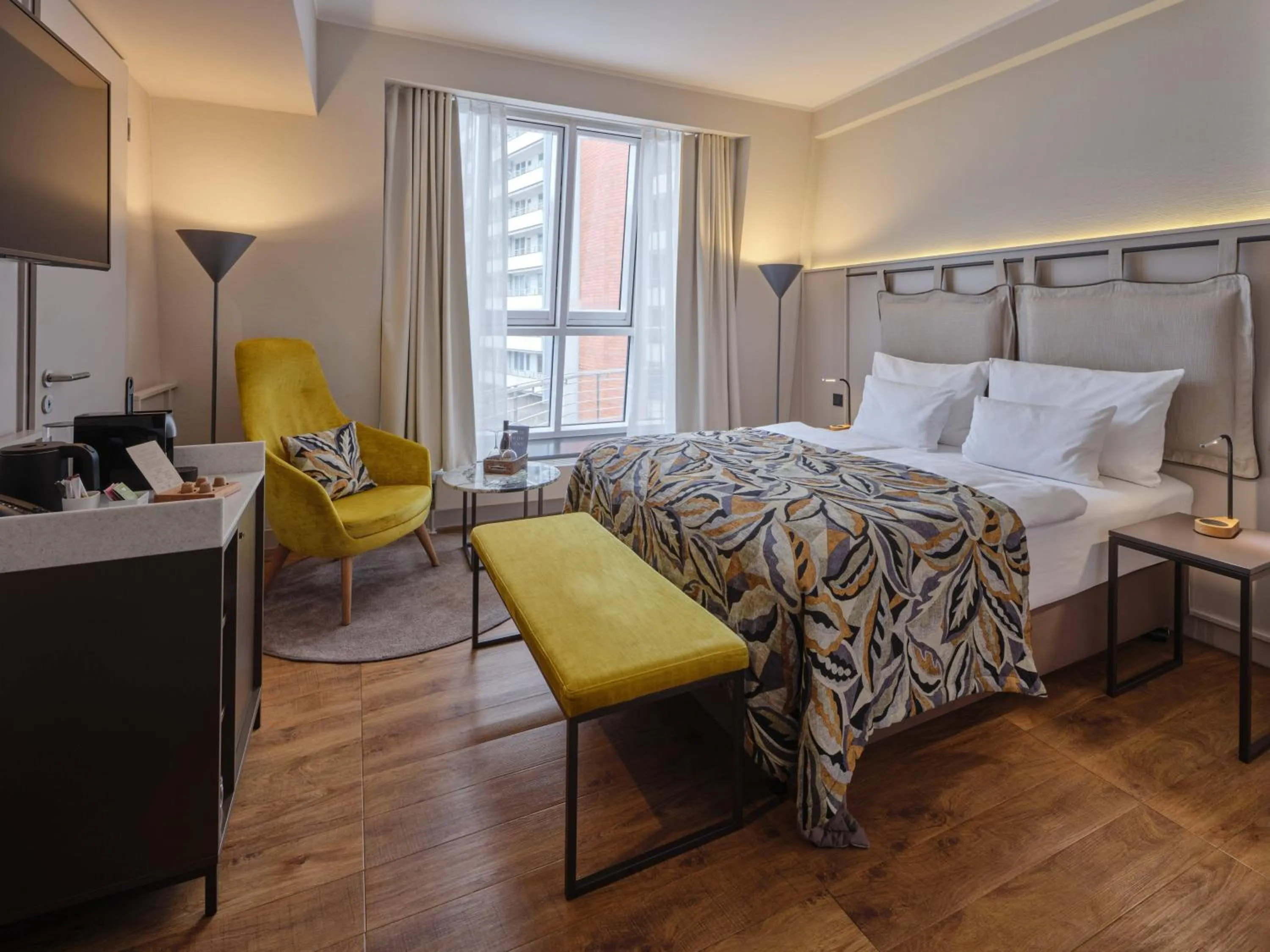 Photo of the whole room, Bed in Classik Hotel Alexander Plaza