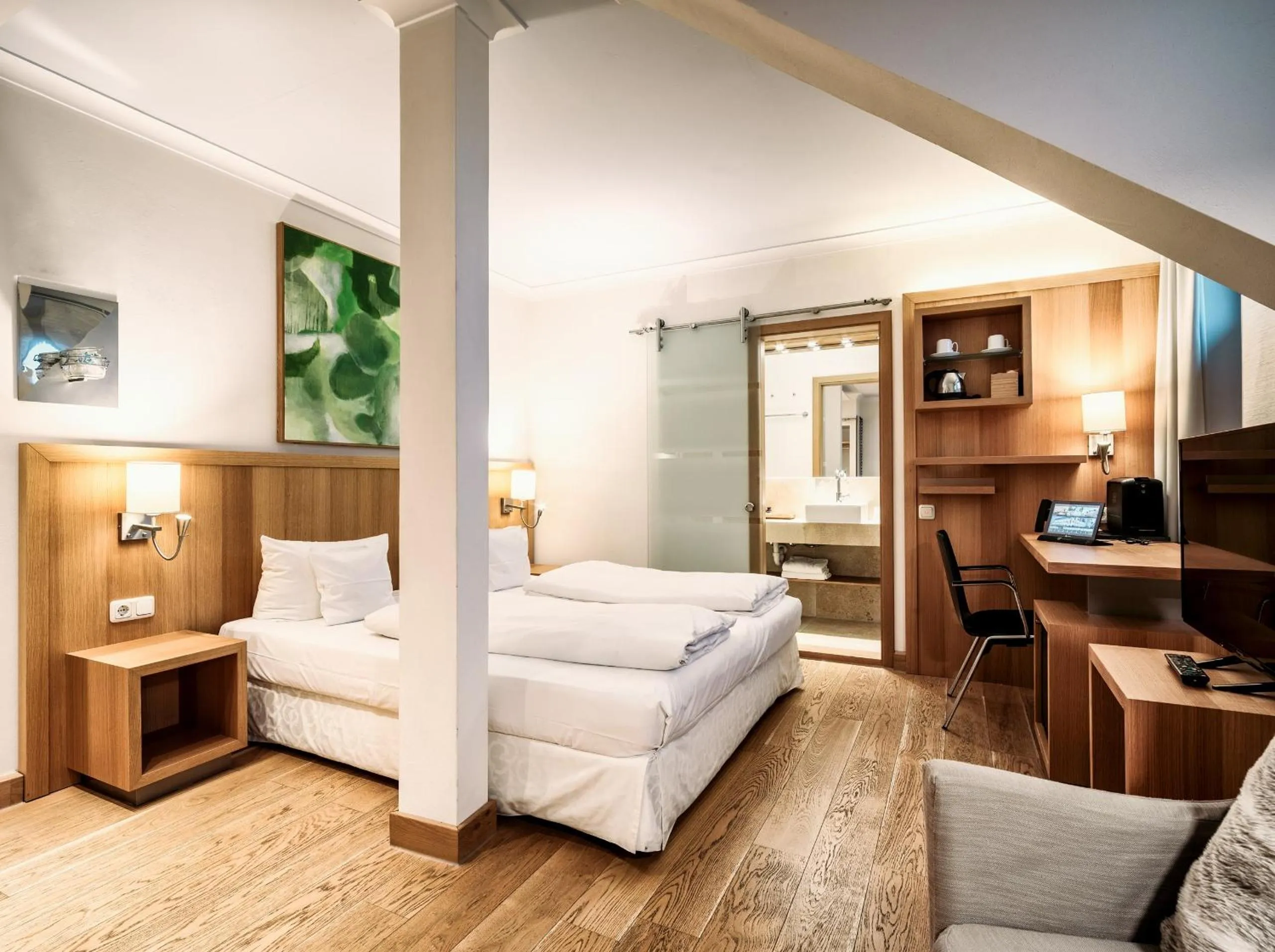 Photo of the whole room, Bed in Romantik Hotel Hirschen