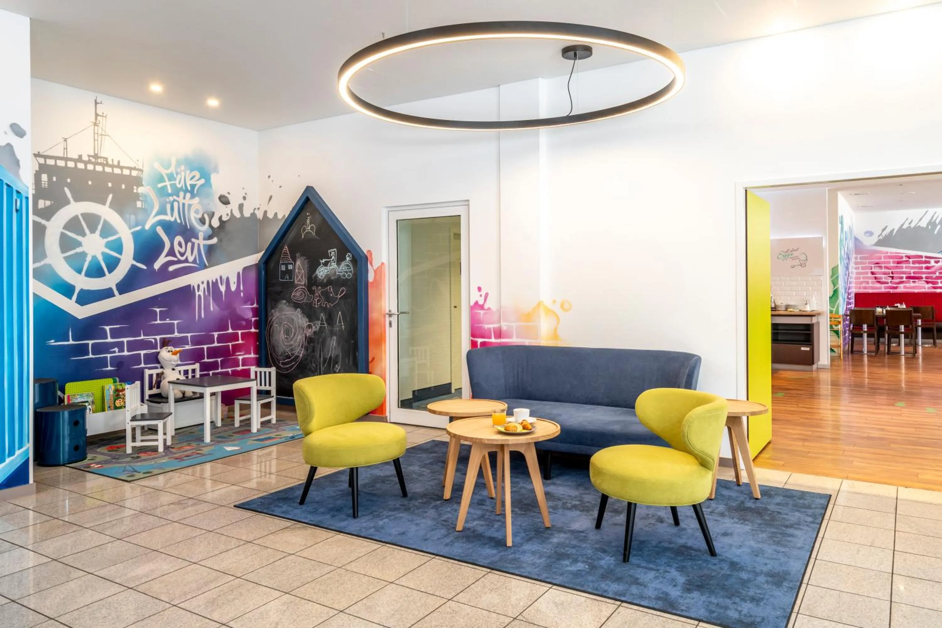 Lobby or reception in ibis Styles Hamburg Alster City