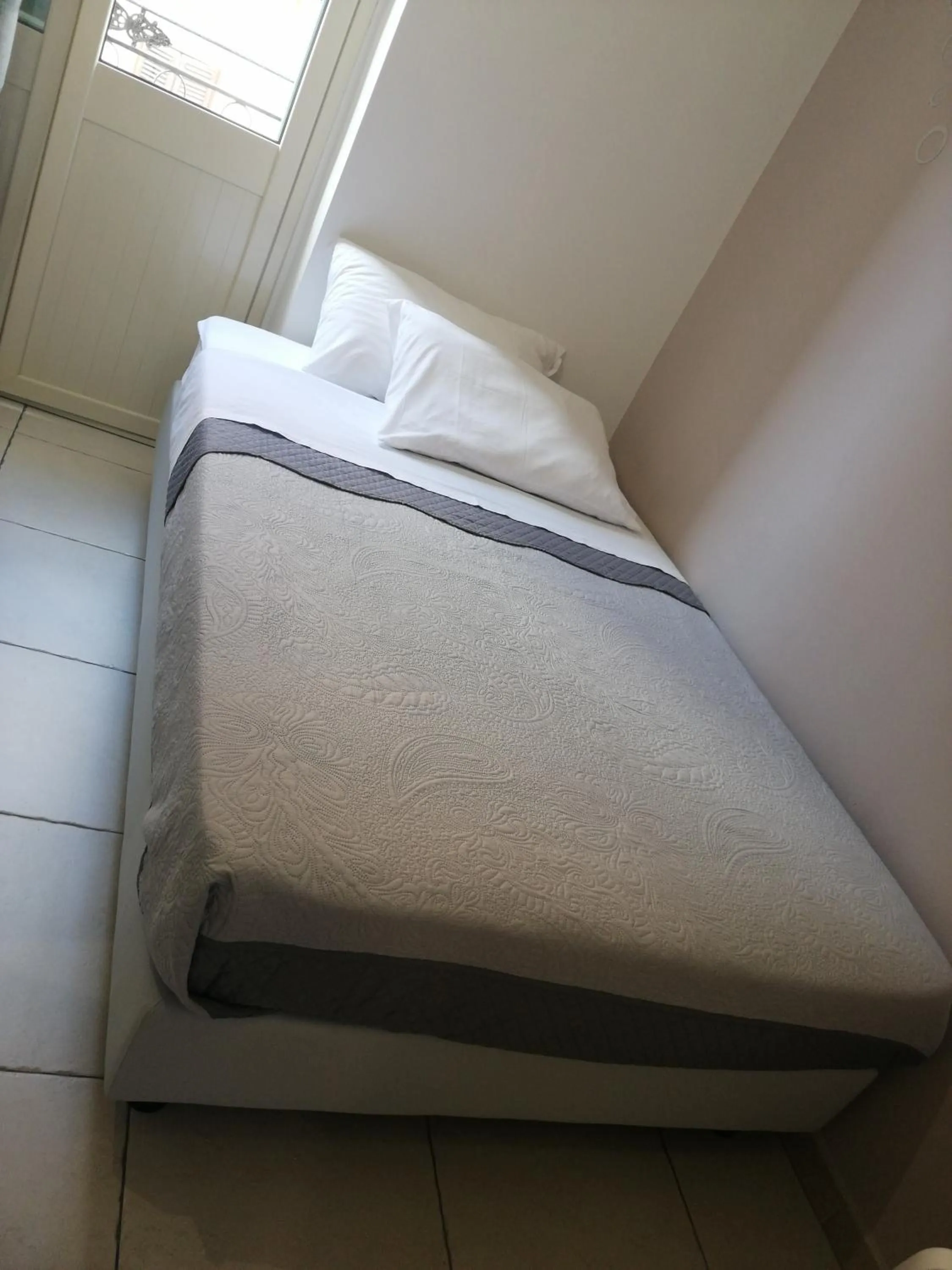 Bed in B&B AMISTANZA