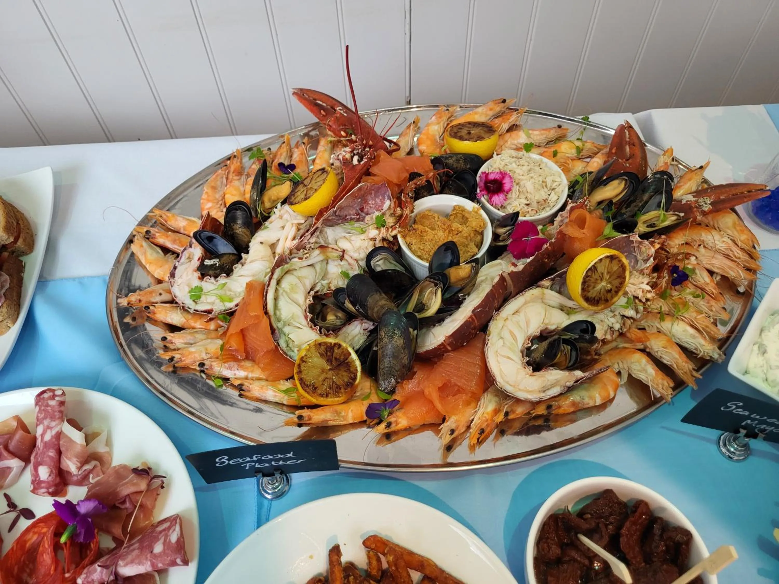 Restaurant/places to eat in George & Dragon