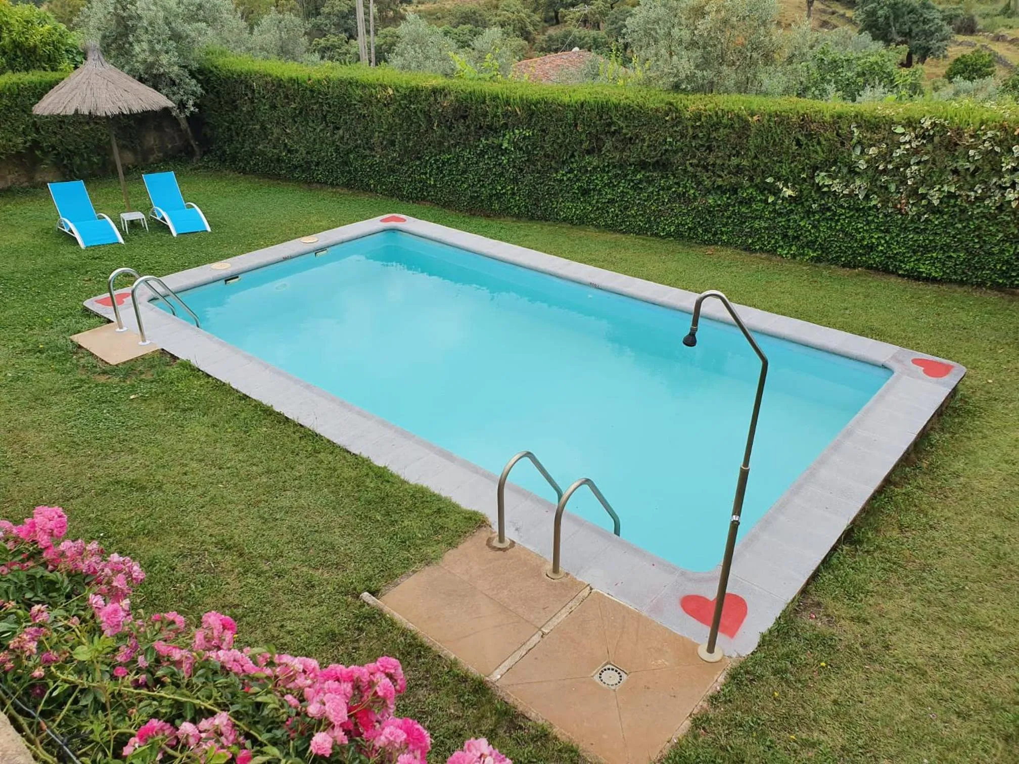 Pool View in La Cabaña Romantica de Llano