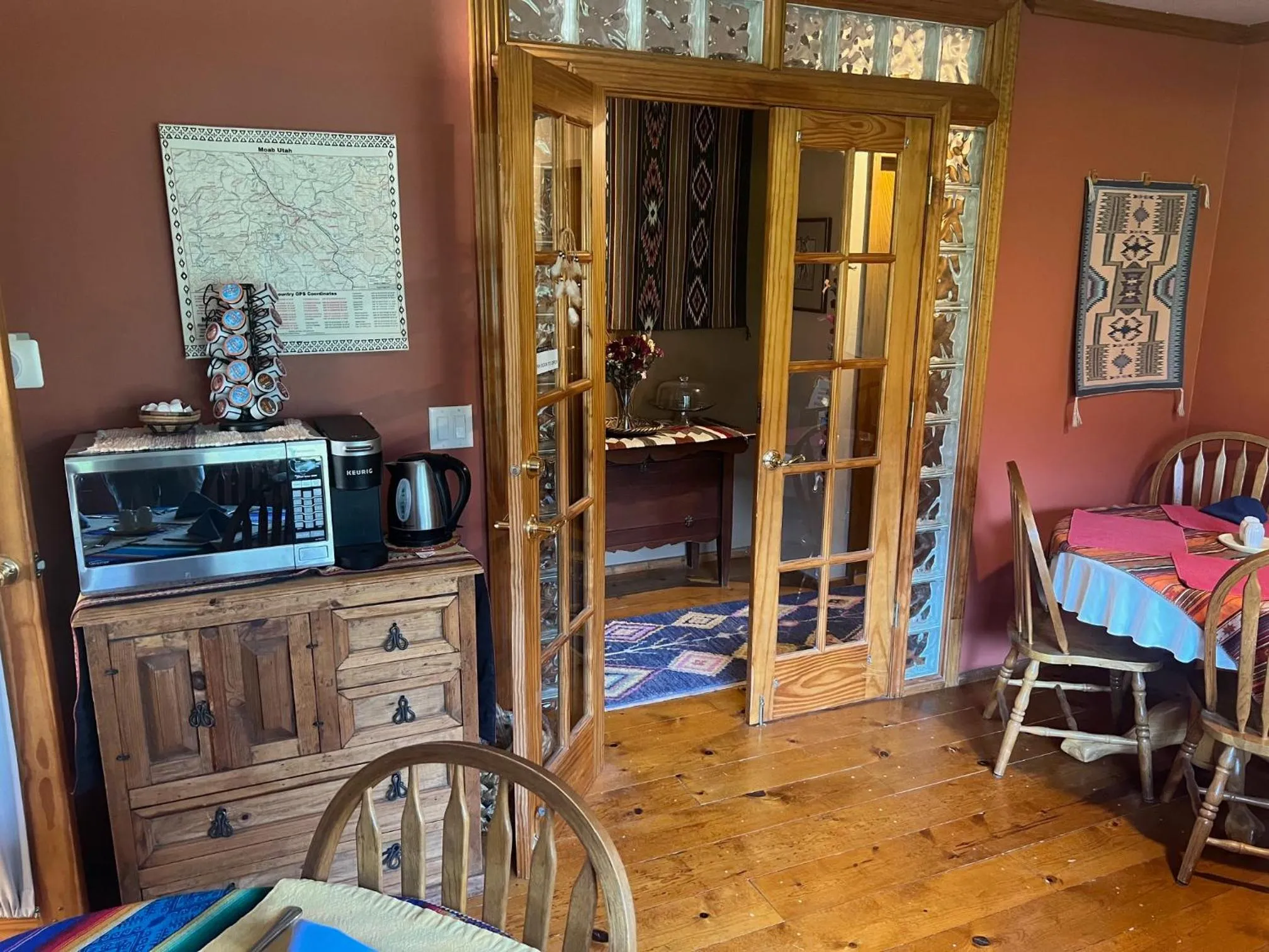 Dining area in Castle Valley Inn