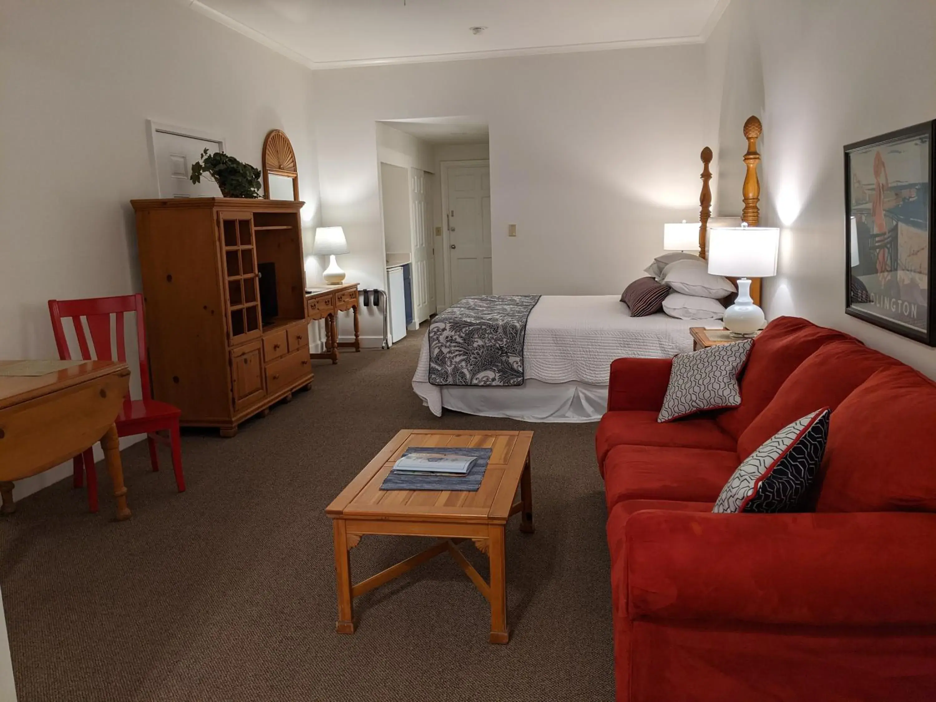 Bed in Inlet Inn NC Bed in Inlet Inn NC