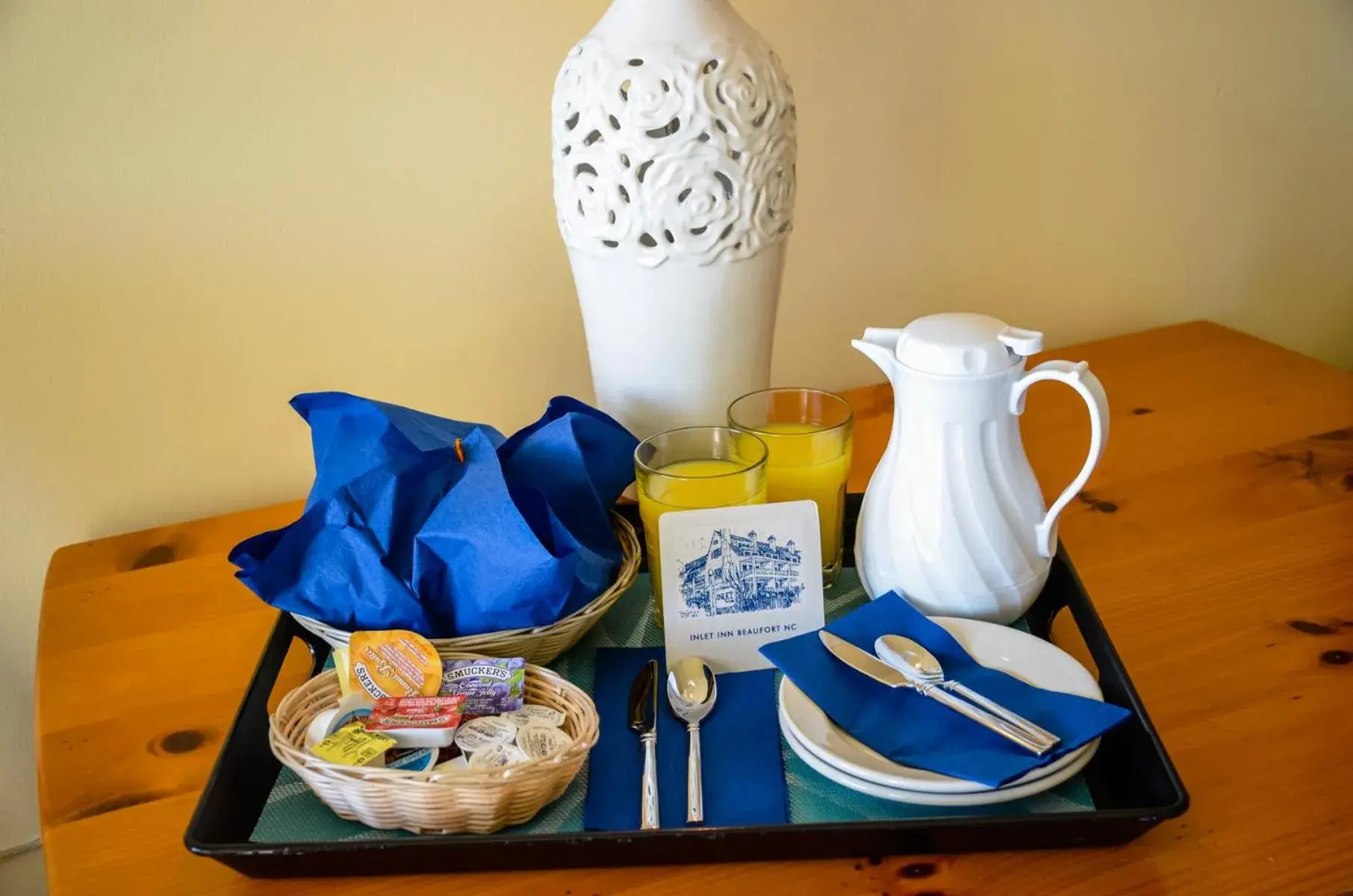 Breakfast in Inlet Inn NC Breakfast in Inlet Inn NC