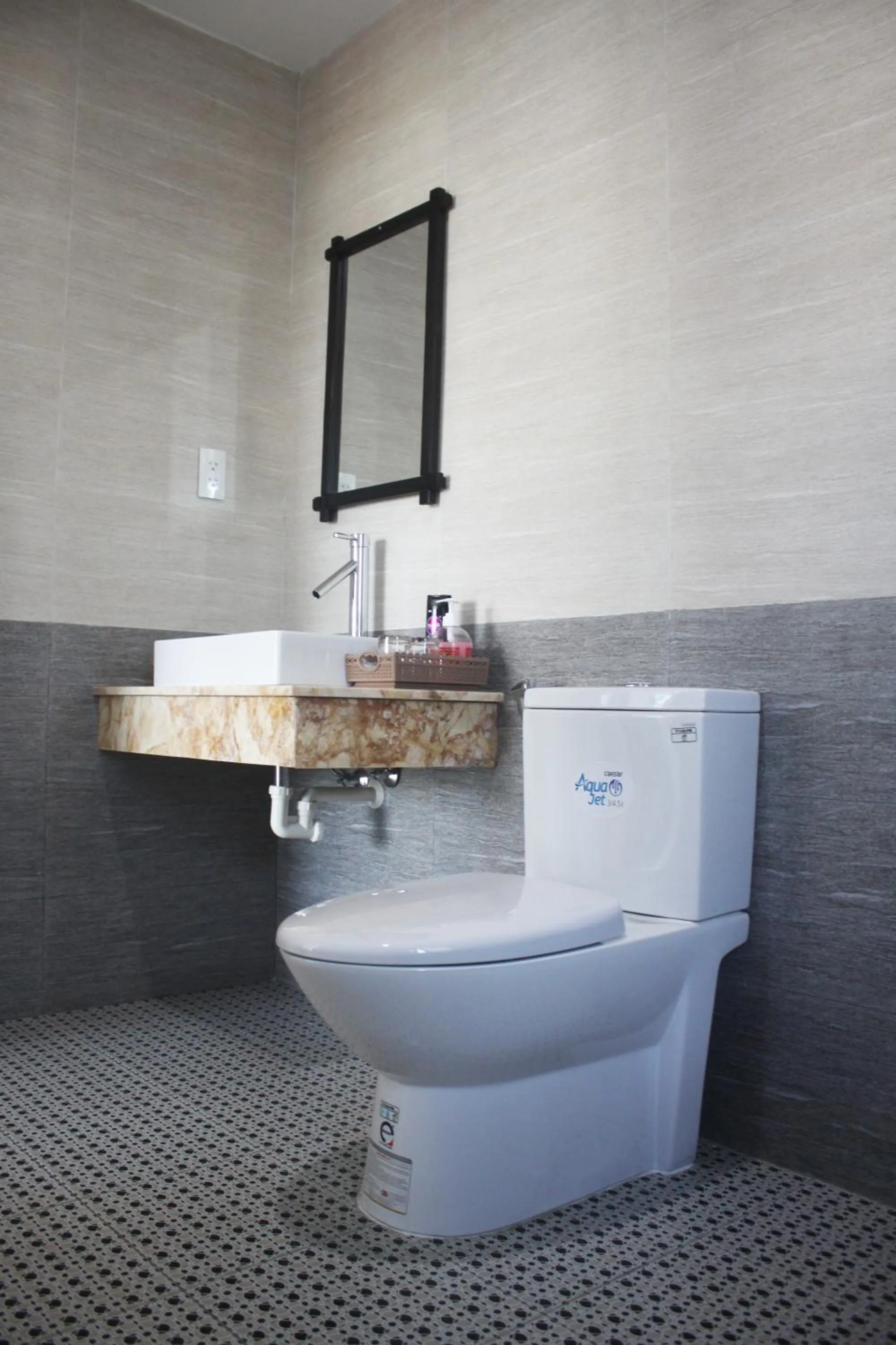 Toilet in Thuong Da Riverside Homestay