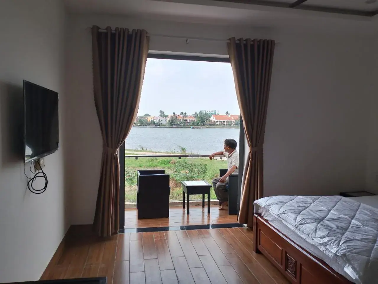 Triple Room with Lake View in Thuong Da Riverside Homestay Triple Room with Lake View in Thuong Da Riverside Homestay
