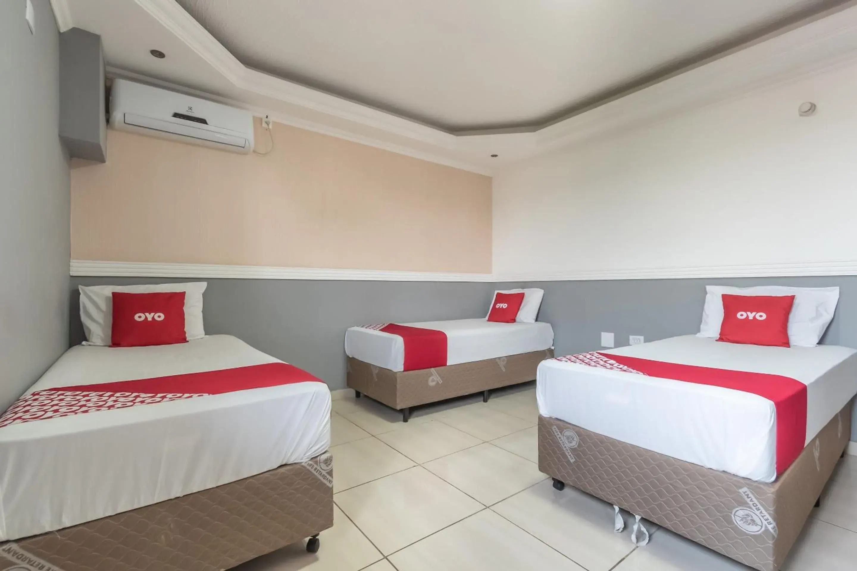 Bedroom, Bed in OYO Hotel San Remo, São Paulo Bedroom, Bed in OYO Hotel San Remo, São Paulo