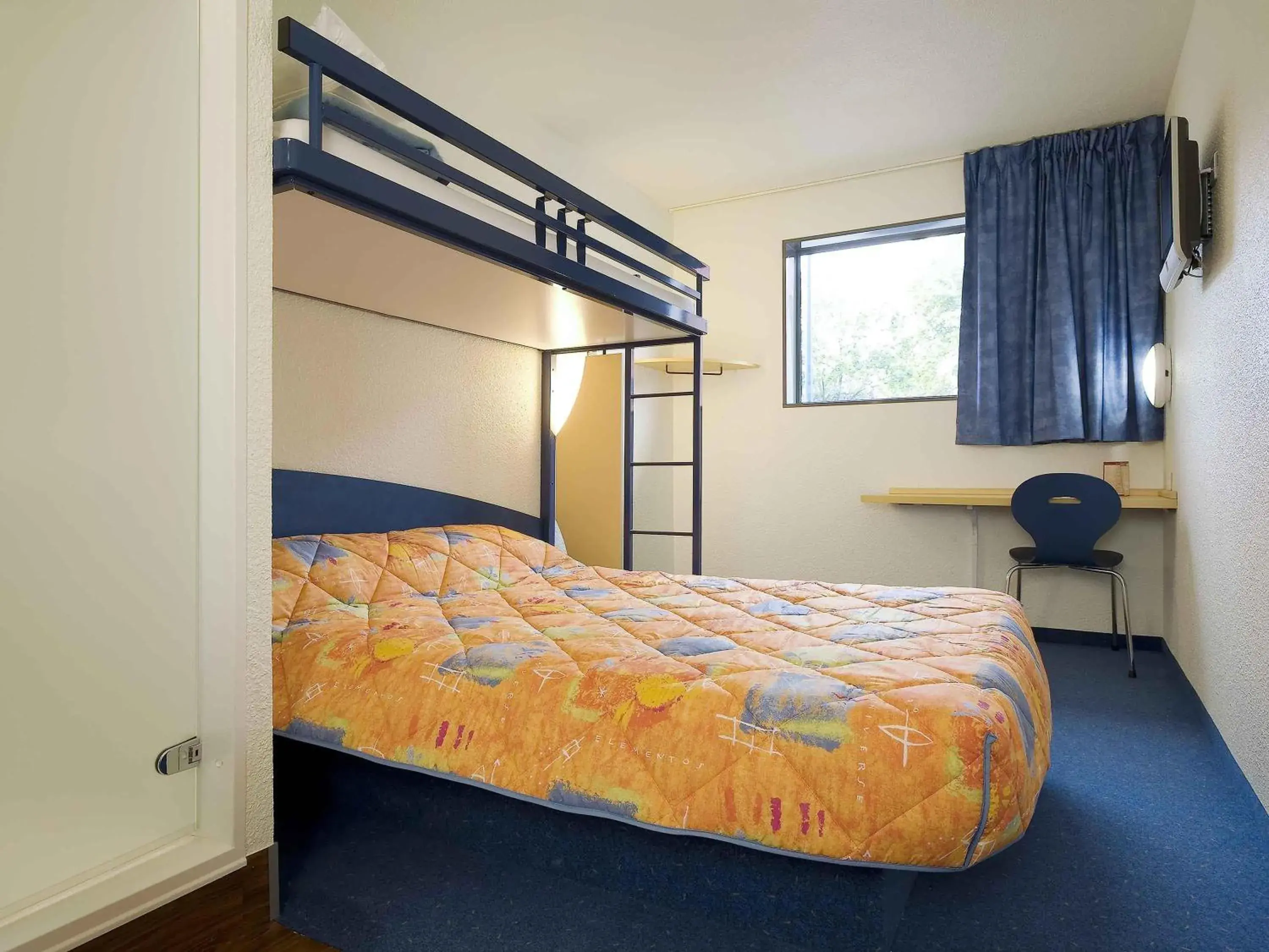 Bedroom, Bed in ibis budget Metz Technopole Bedroom, Bed in ibis budget Metz Technopole