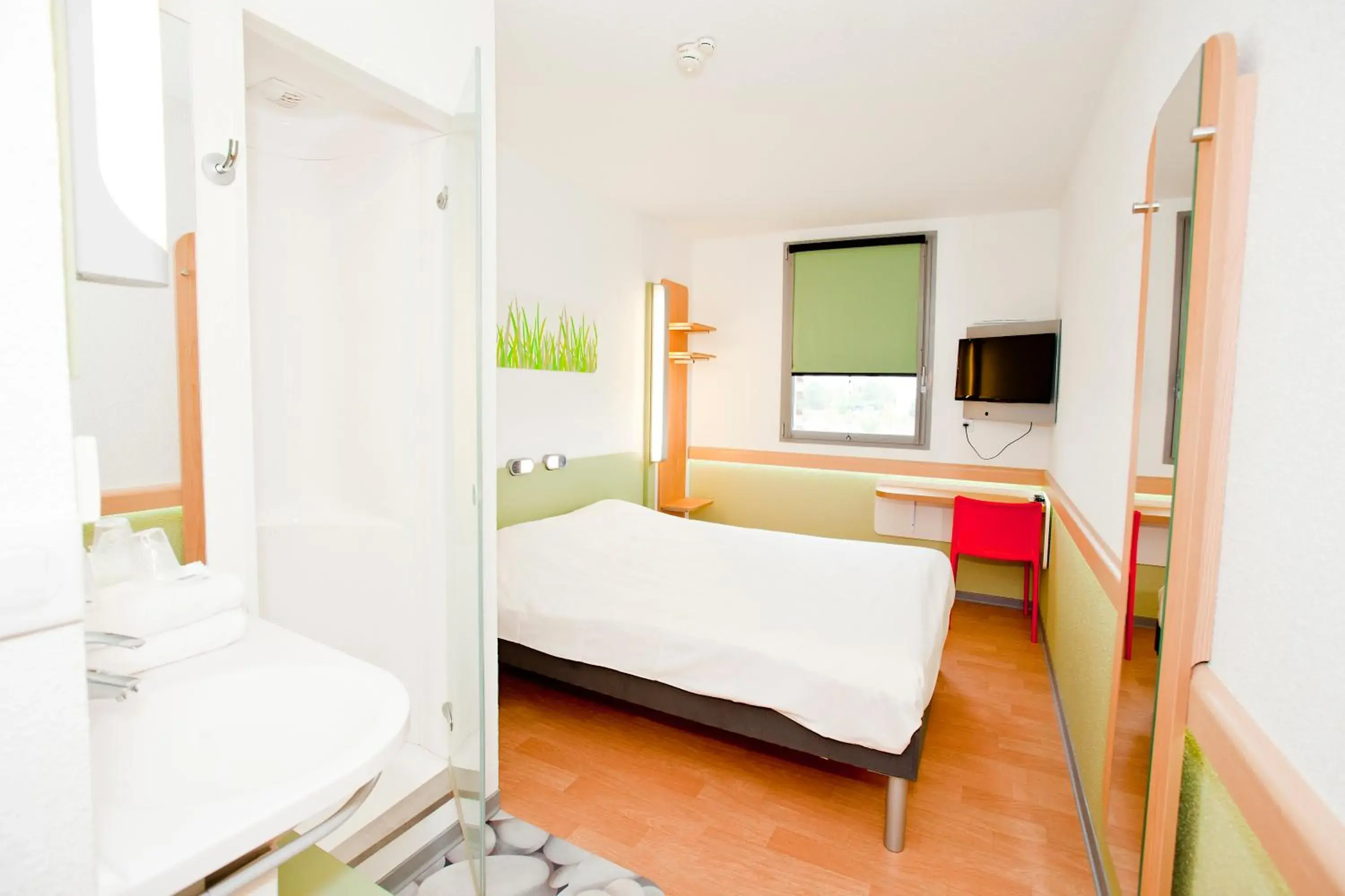 Lobby or reception, Bed in ibis budget Metz Technopole Lobby or reception, Bed in ibis budget Metz Technopole