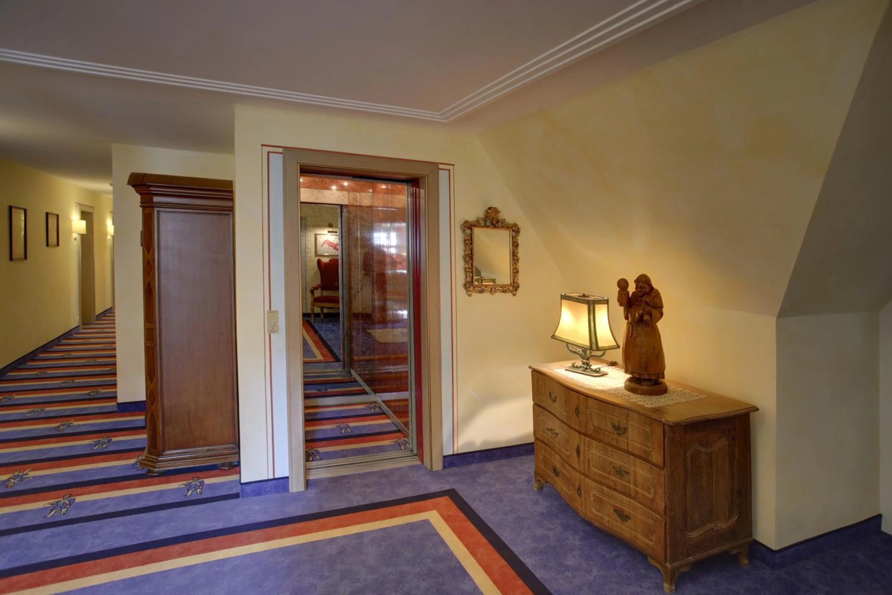 Decorative detail in Hotel Brauereigasthof Landwehr-Bräu