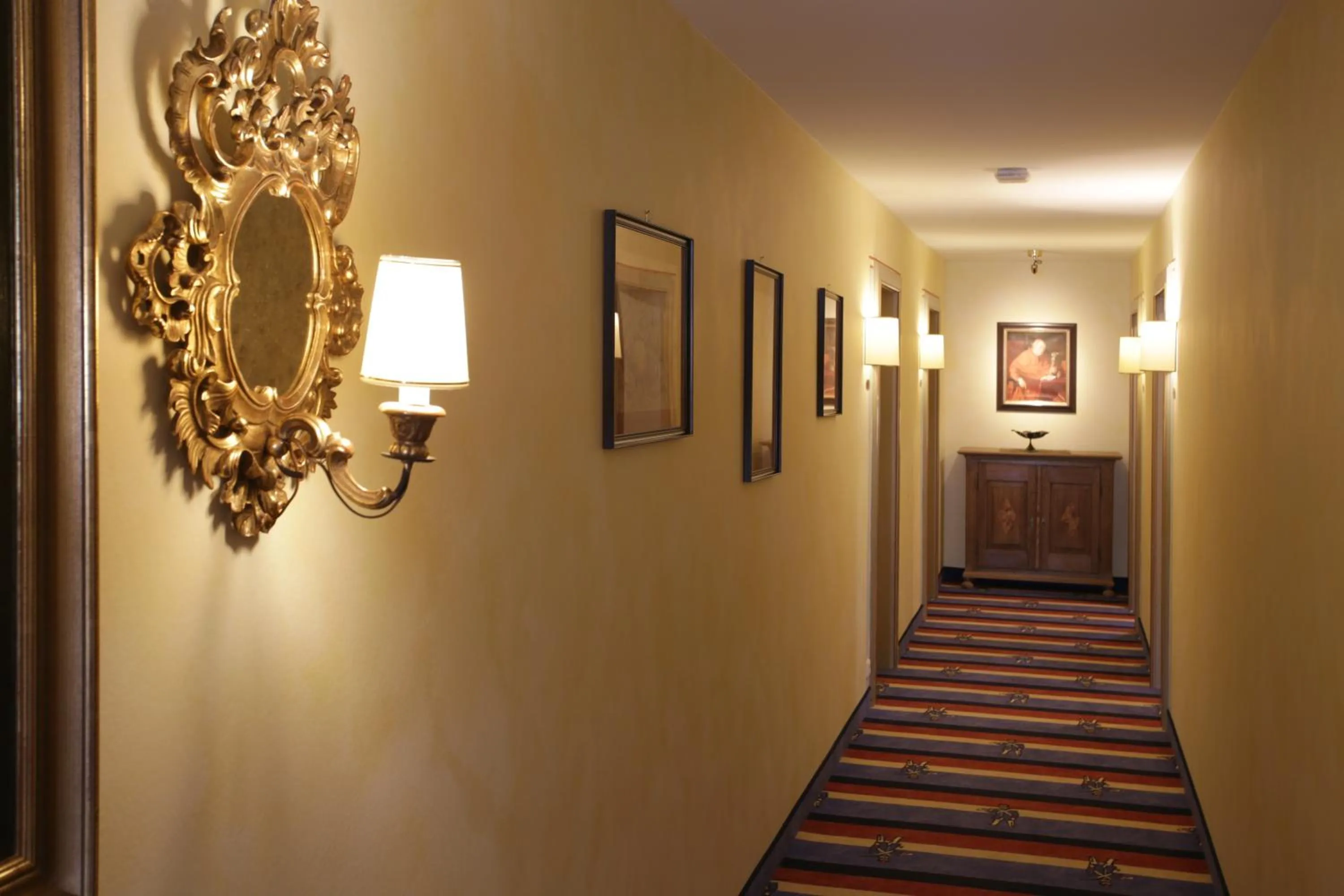 Decorative detail in Hotel Brauereigasthof Landwehr-Bräu