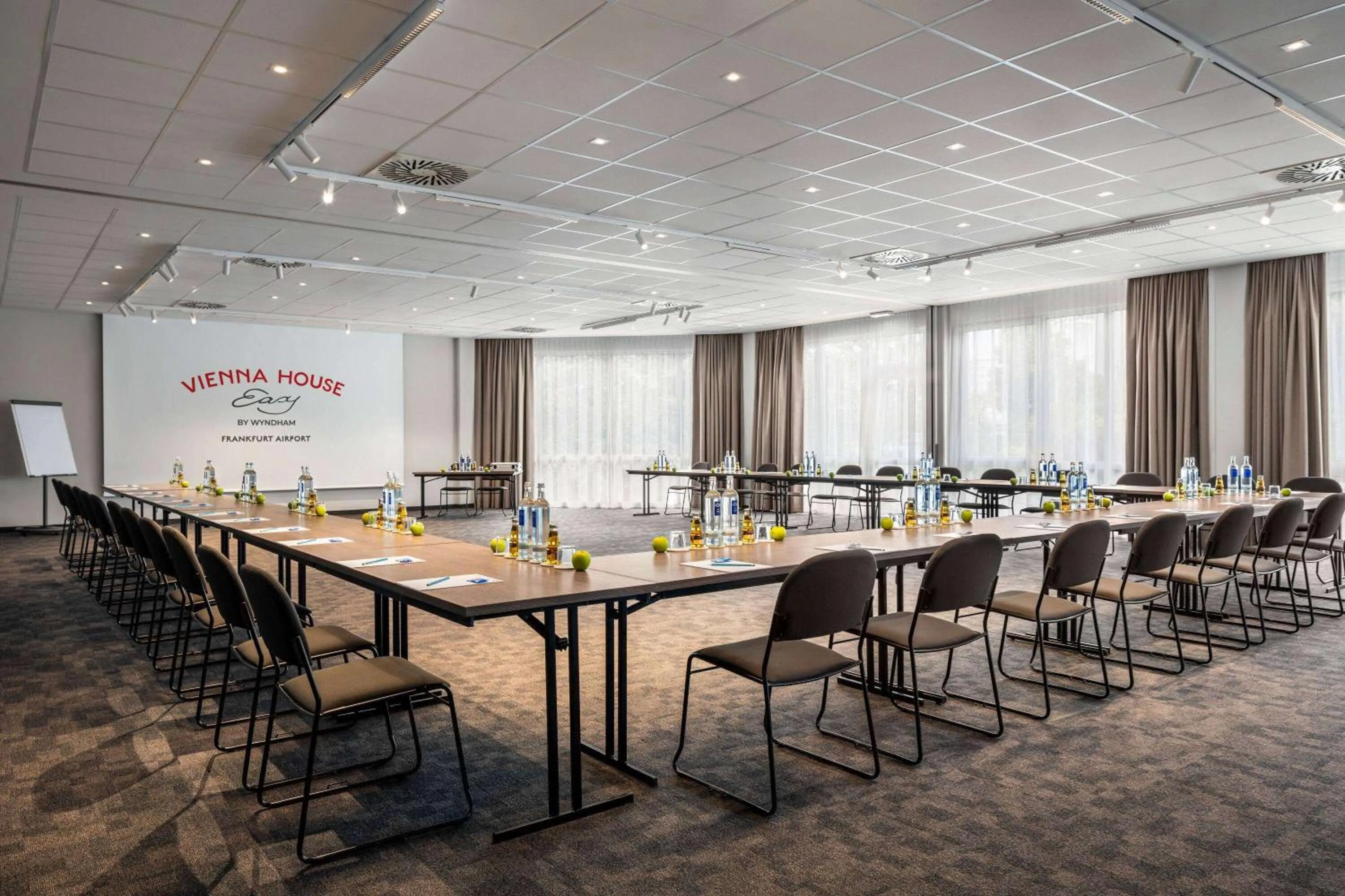 Meeting/conference room in Vienna House Easy by Wyndham Frankfurt Airport
