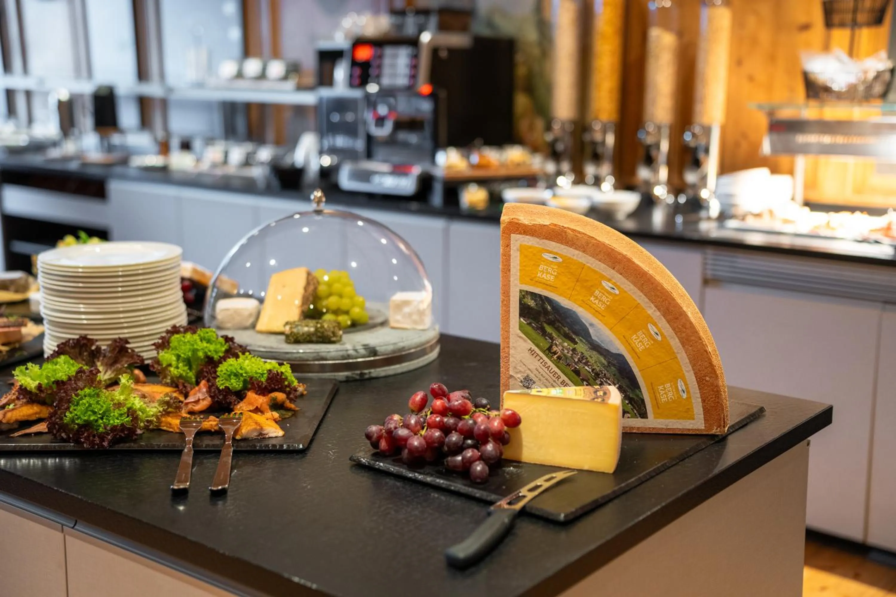 Breakfast in MONDI Resort und Chalet Oberstaufen