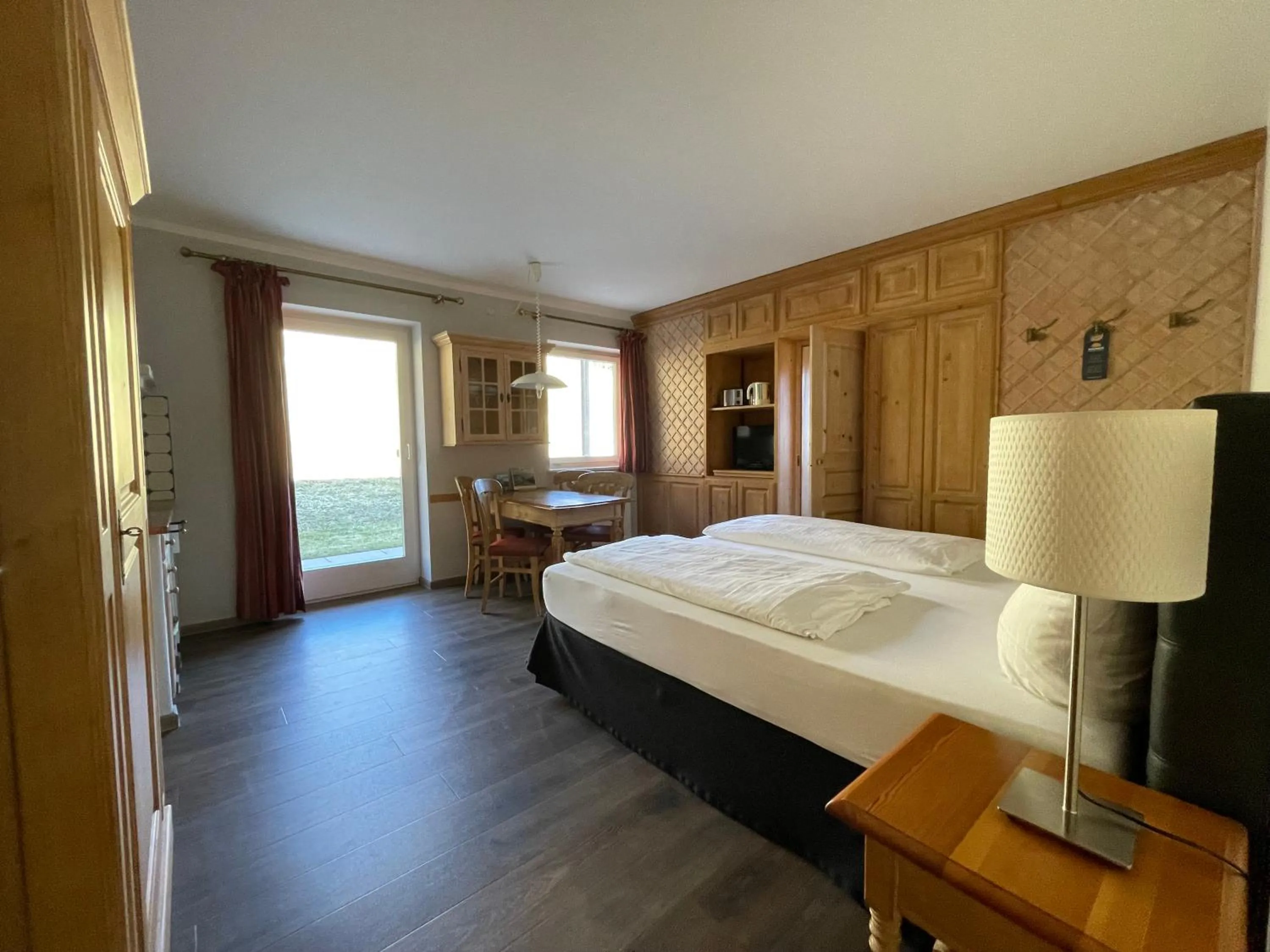 Photo of the whole room, Bed in MONDI Resort und Chalet Oberstaufen
