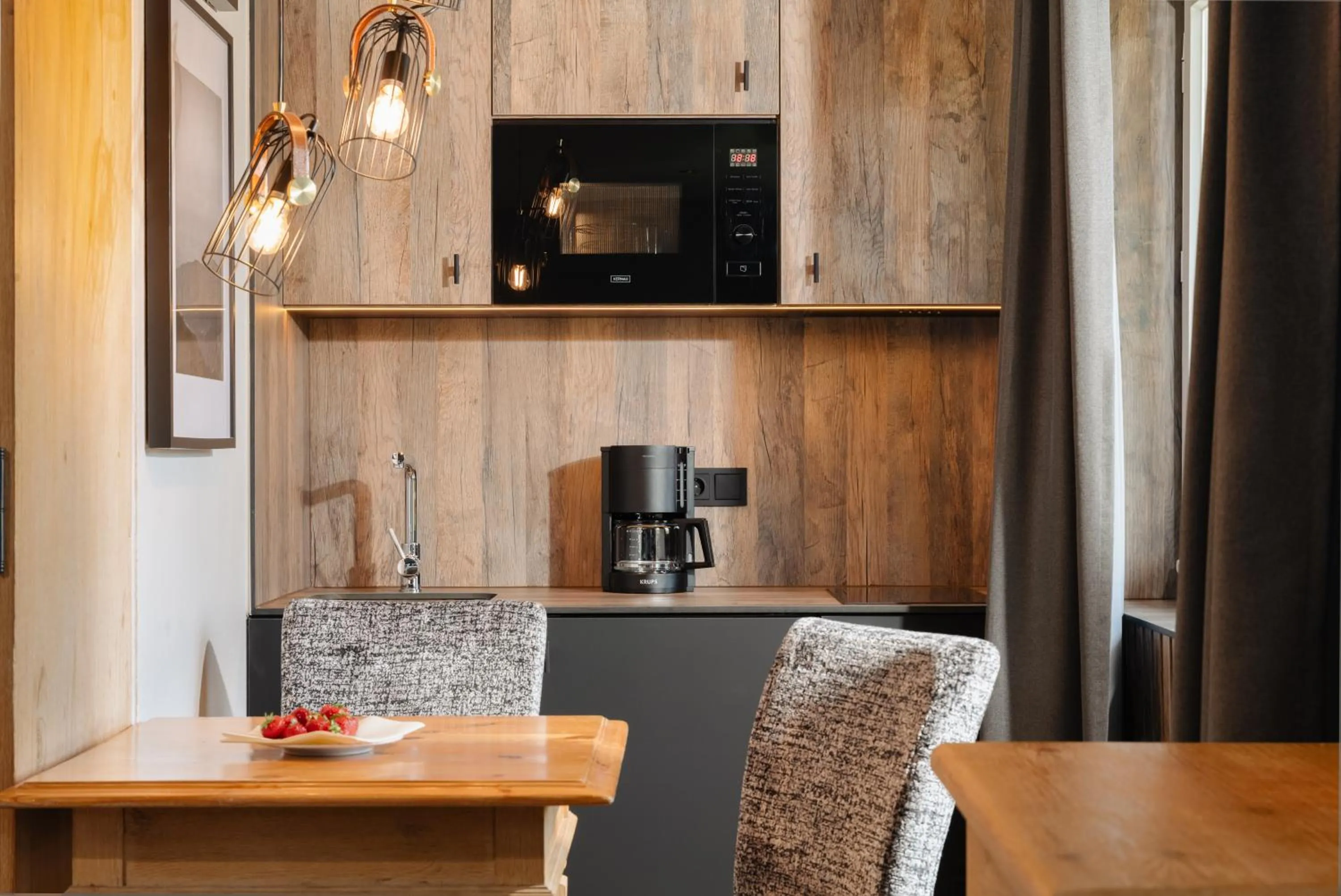 Dining area in MONDI Resort und Chalet Oberstaufen