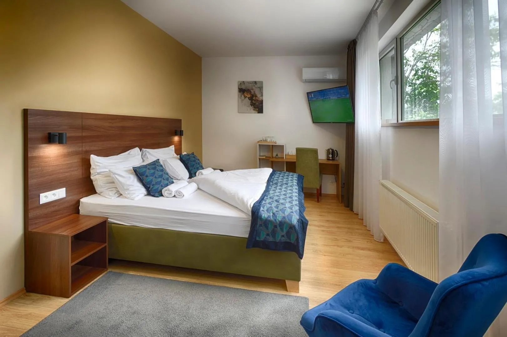 Bedroom, Bed in River View Apartments Hotel