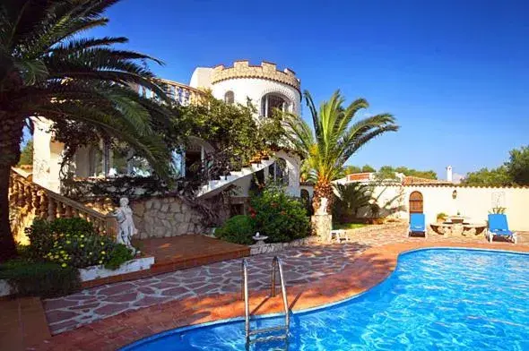 Casa Resa by Aguilarent Casa Resa by Aguilarent