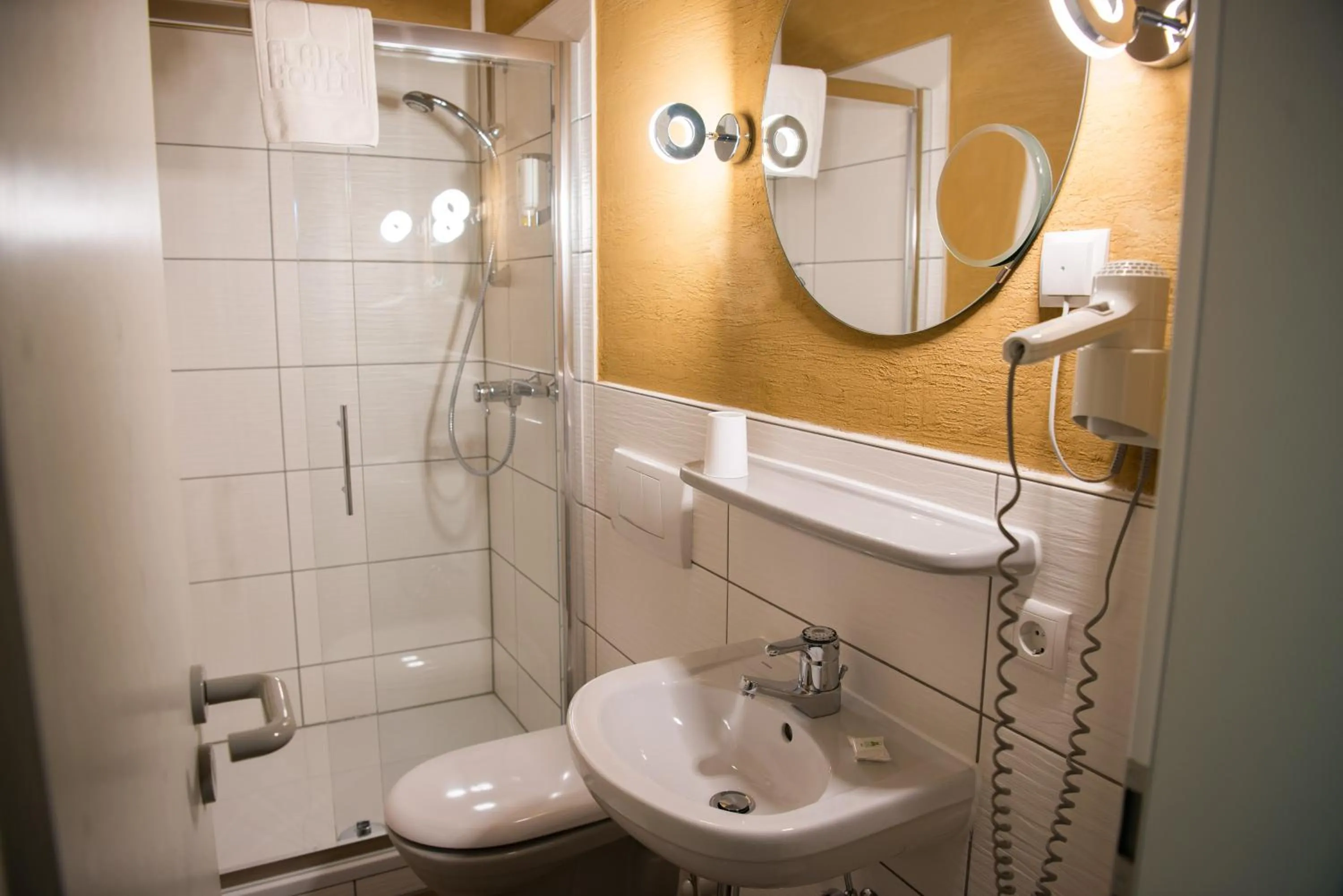 Decorative detail in Flair-Waldhotel Mellestollen