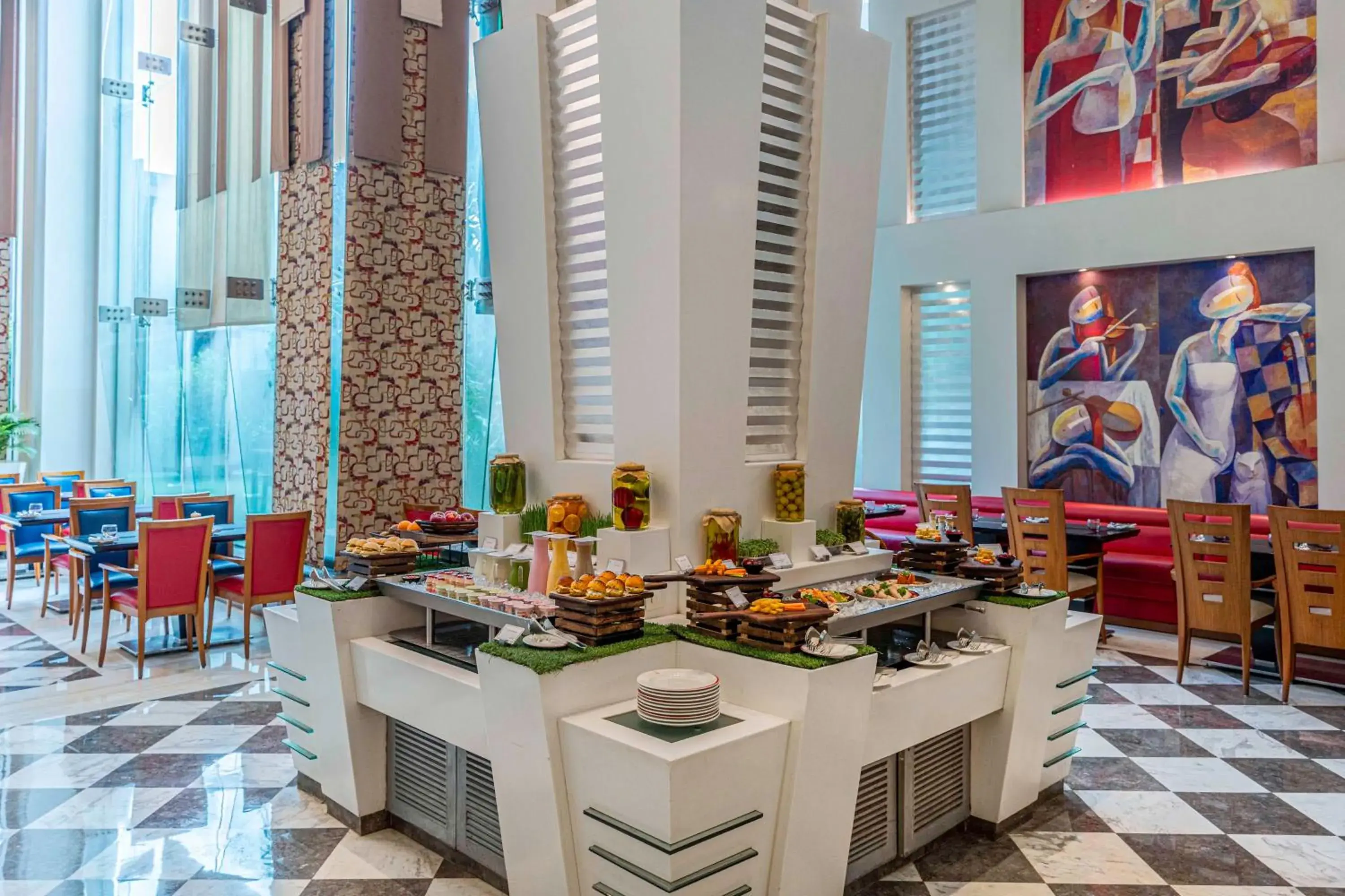 Restaurant/places to eat in Radisson Noida Restaurant/places to eat in Radisson Noida
