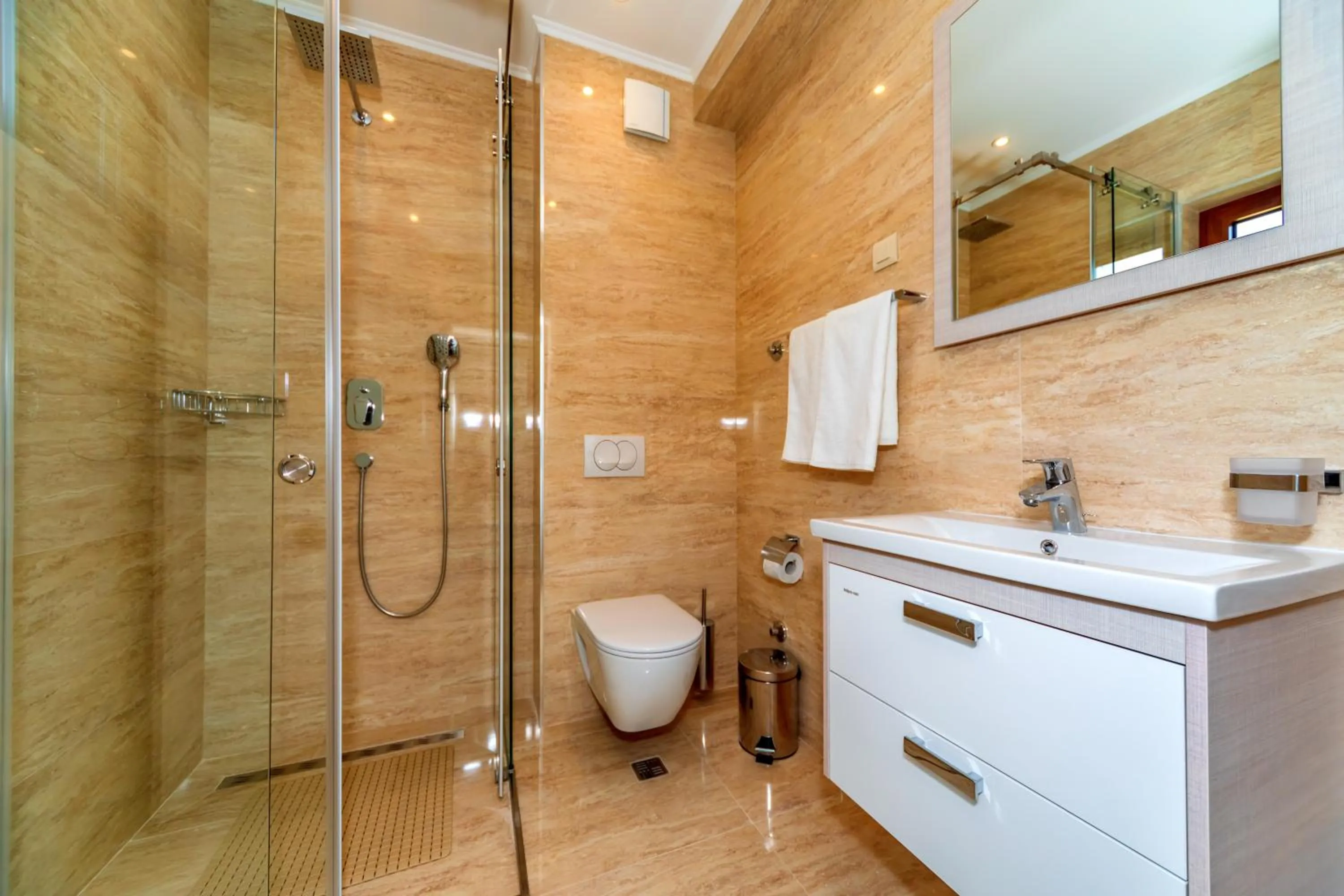 Bathroom in Luxury Apartments Queen