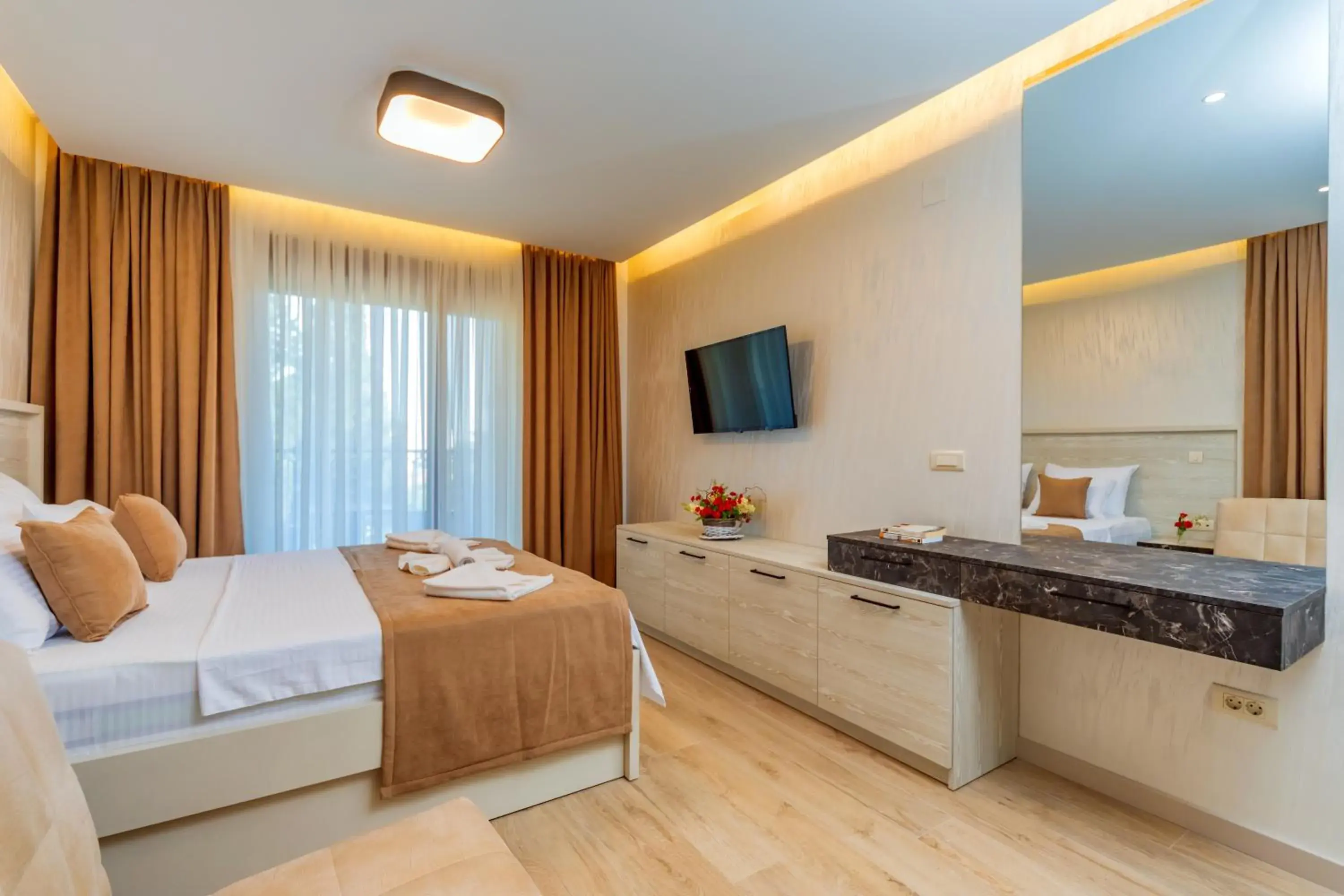 Standard Triple Studio in Luxury Apartments Queen Standard Triple Studio in Luxury Apartments Queen