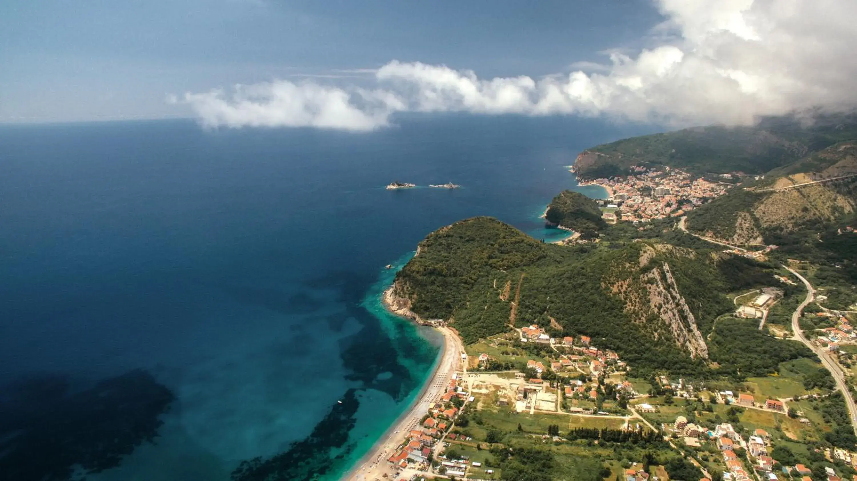 Beach in Luxury Apartments Queen Beach in Luxury Apartments Queen