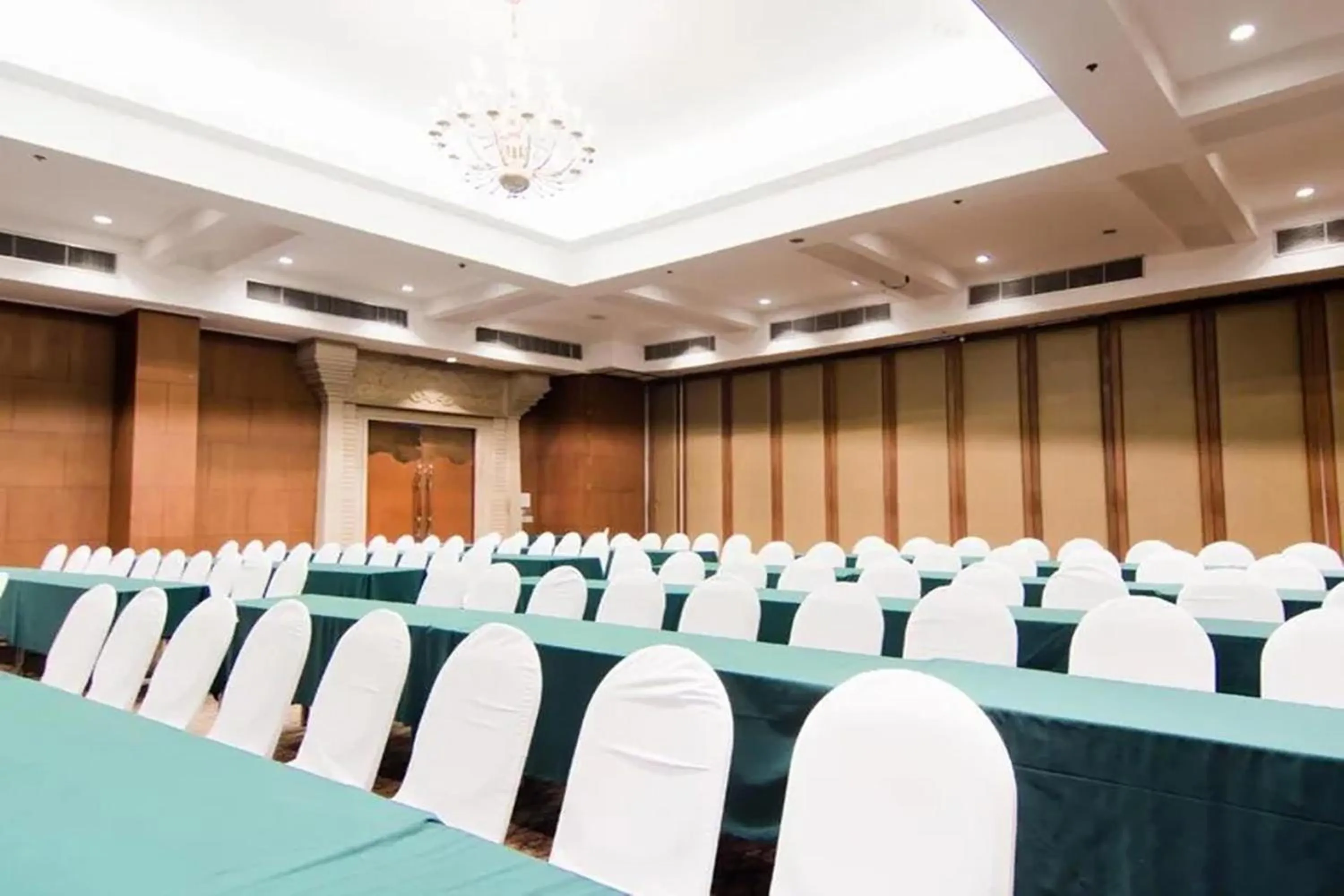 Meeting/conference room in Laithong Hotel Ubon Ratchathani
