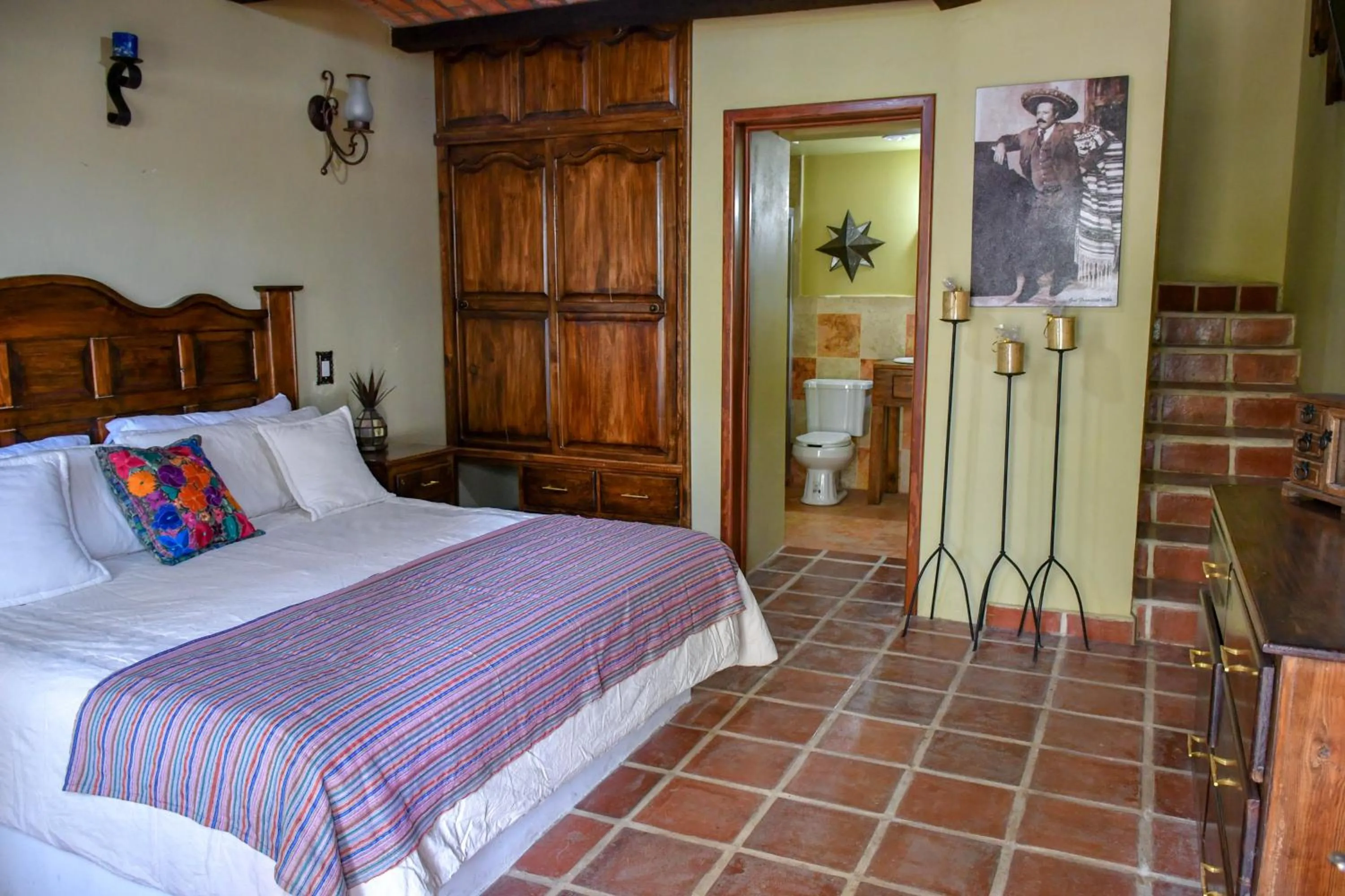 Photo of the whole room, Bed in Hotel Hacienda San Isidro