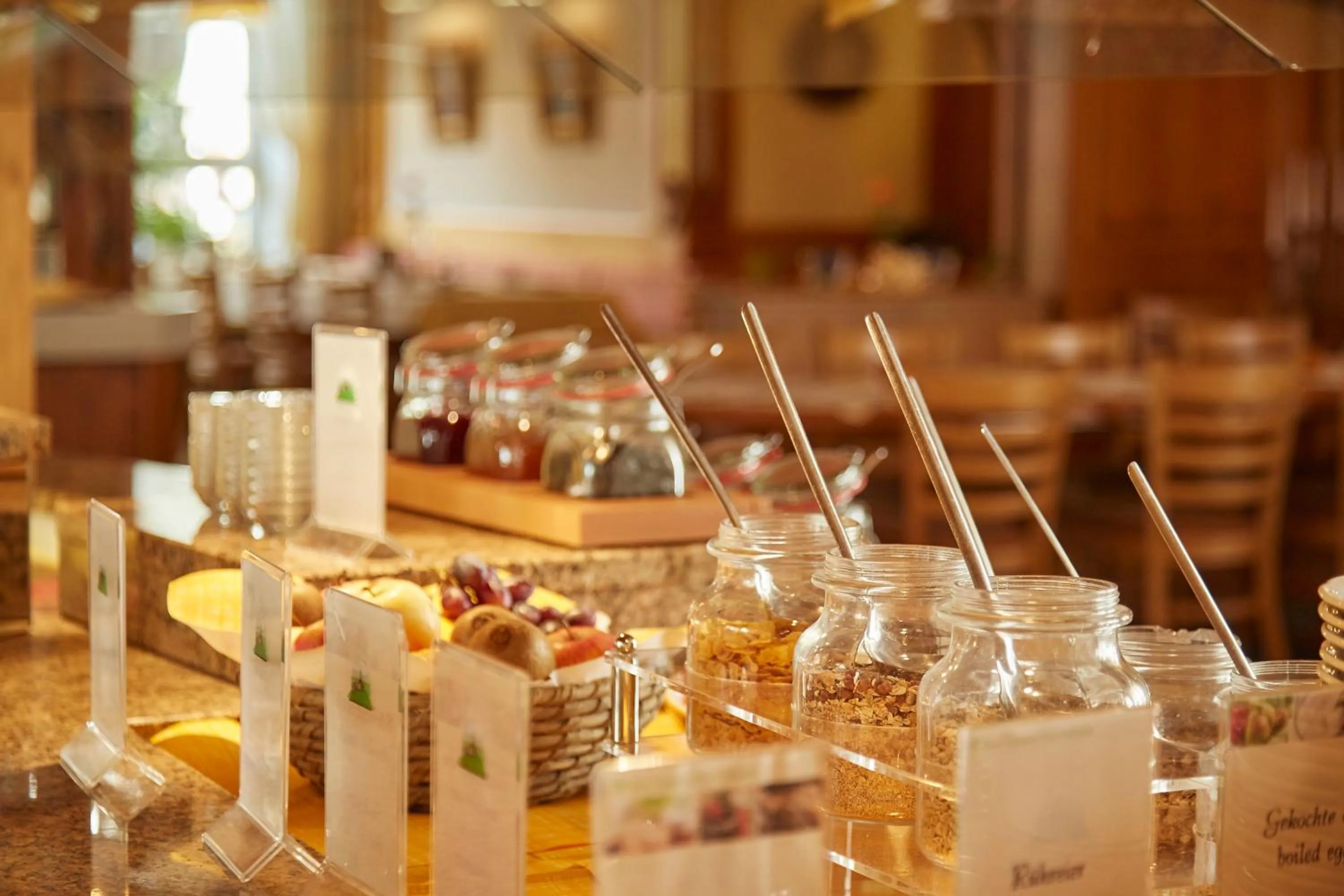 Food and drinks in Flair Hotel Weinstube Lochner