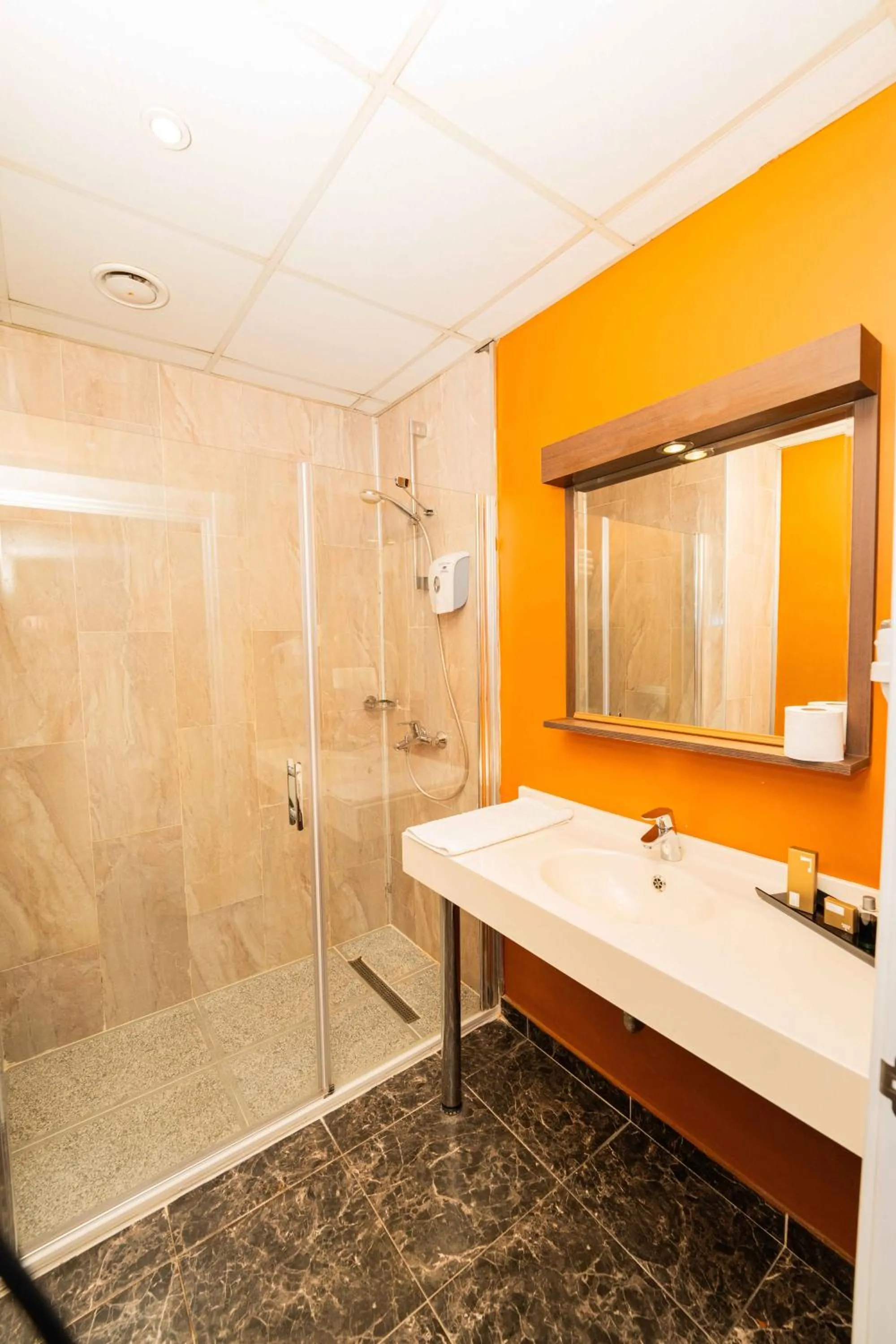 Toilet in Boris Hotel Beylikdüzü