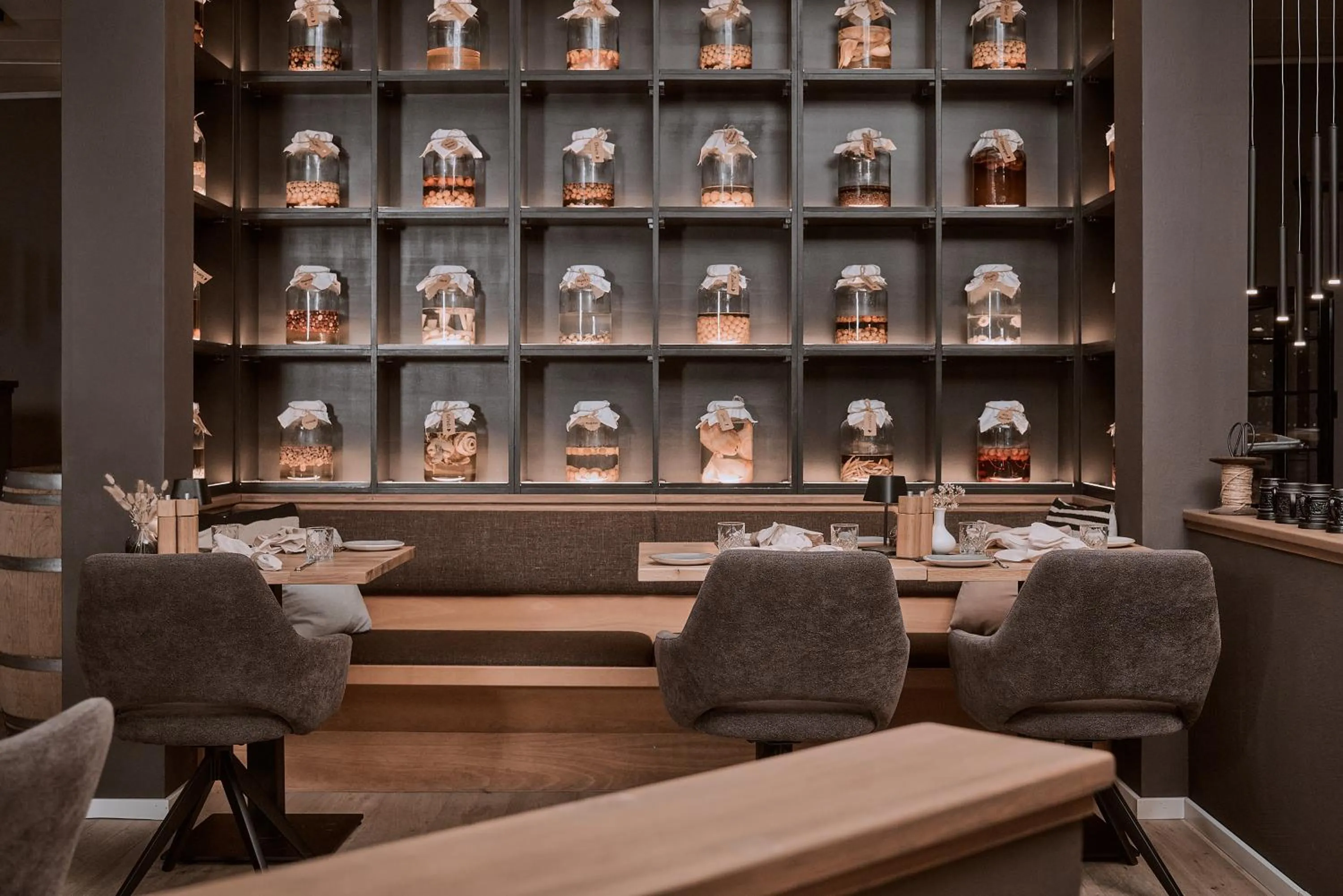 Restaurant/places to eat in MANA LISA Boutiquehotel