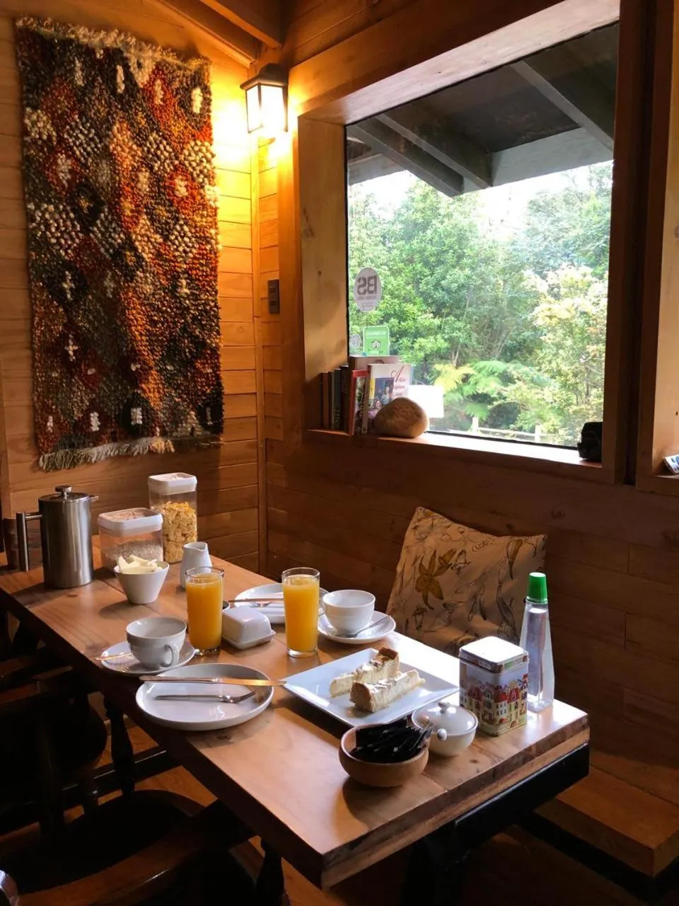 Restaurant/places to eat in Posada de Expediciones Kahuel