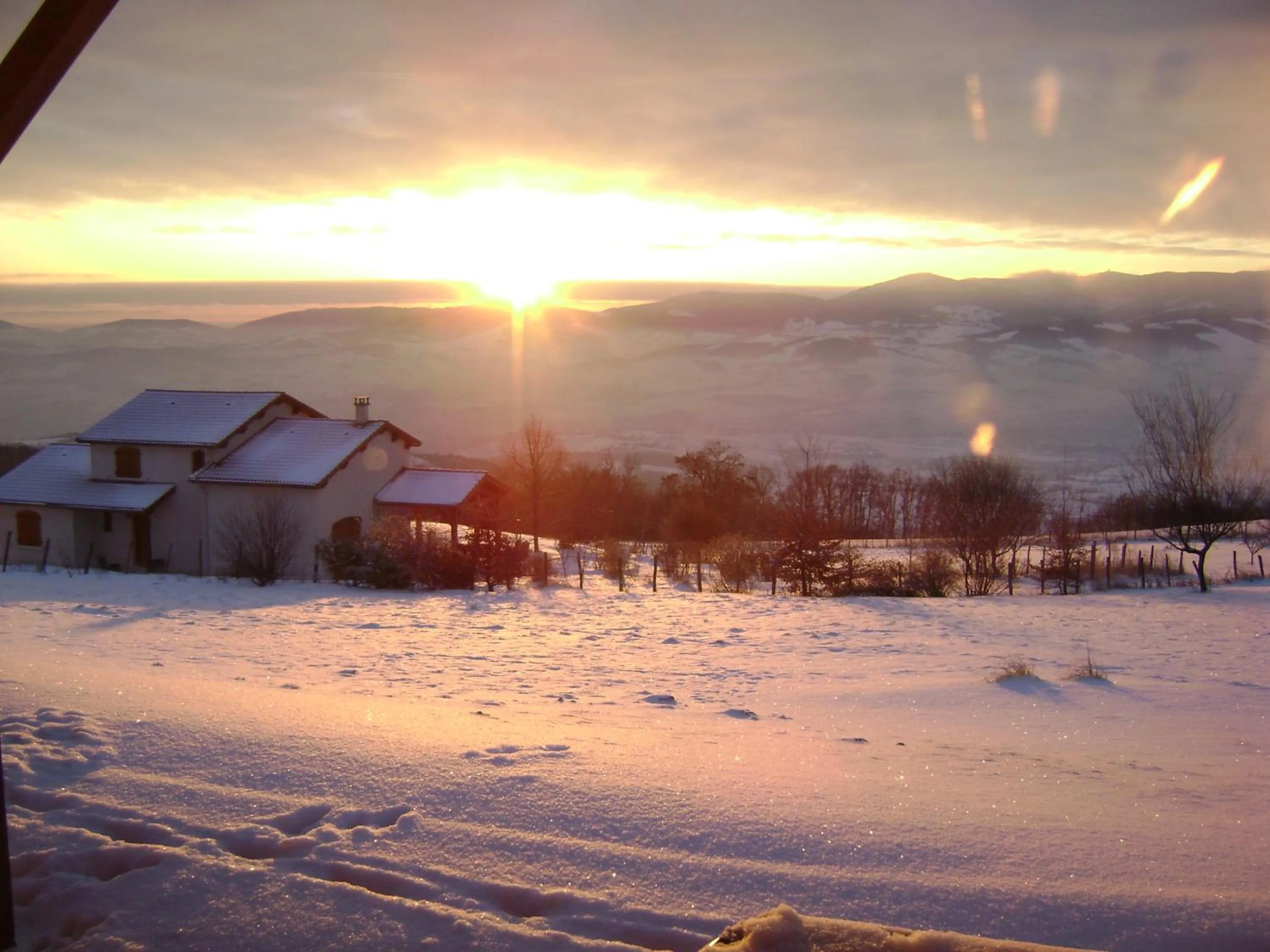 Property building in Croix Blanche