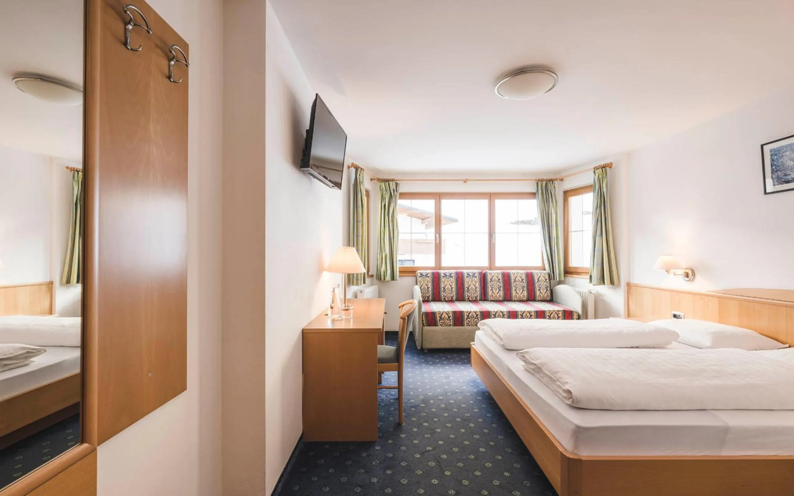 Photo of the whole room, Bed in Hotel Schölzhorn Superior