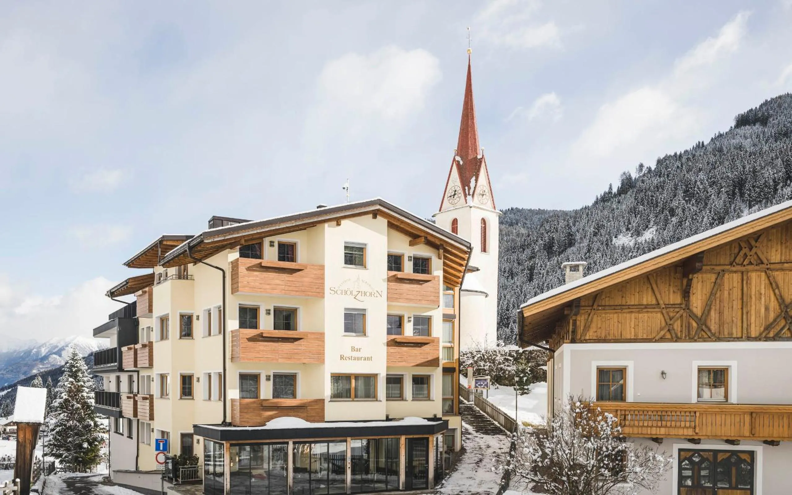 Property building in Hotel Schölzhorn Superior