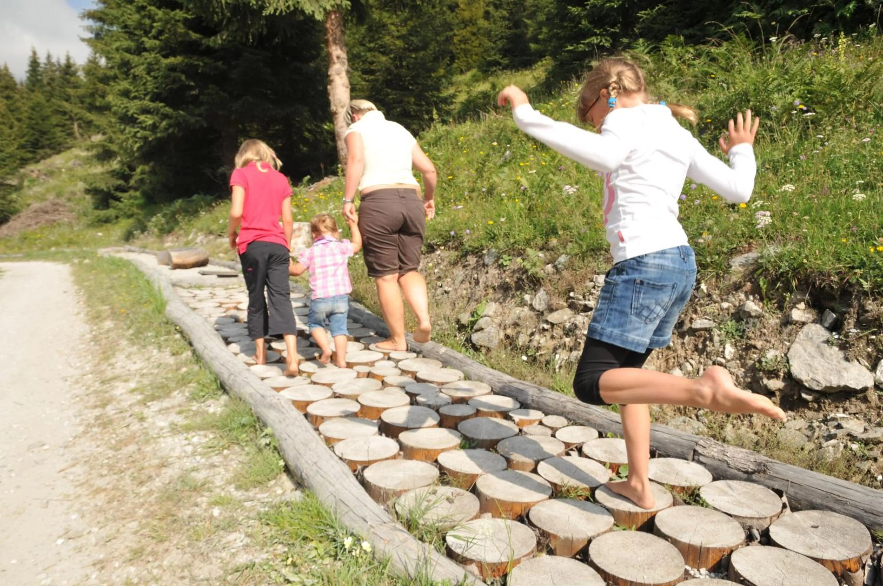 Hiking in Hotel Schölzhorn Superior