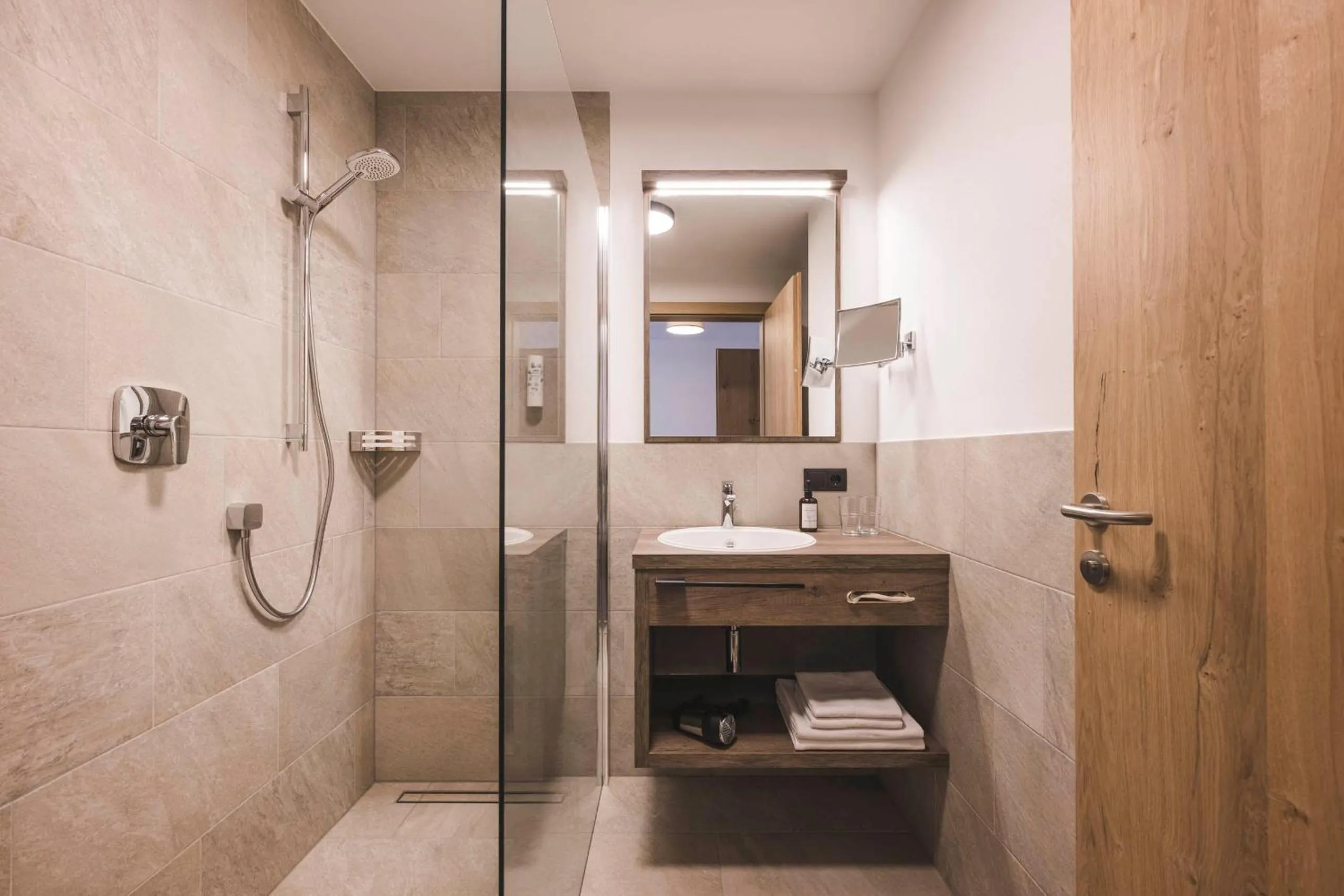 Shower in Hotel Schölzhorn Superior