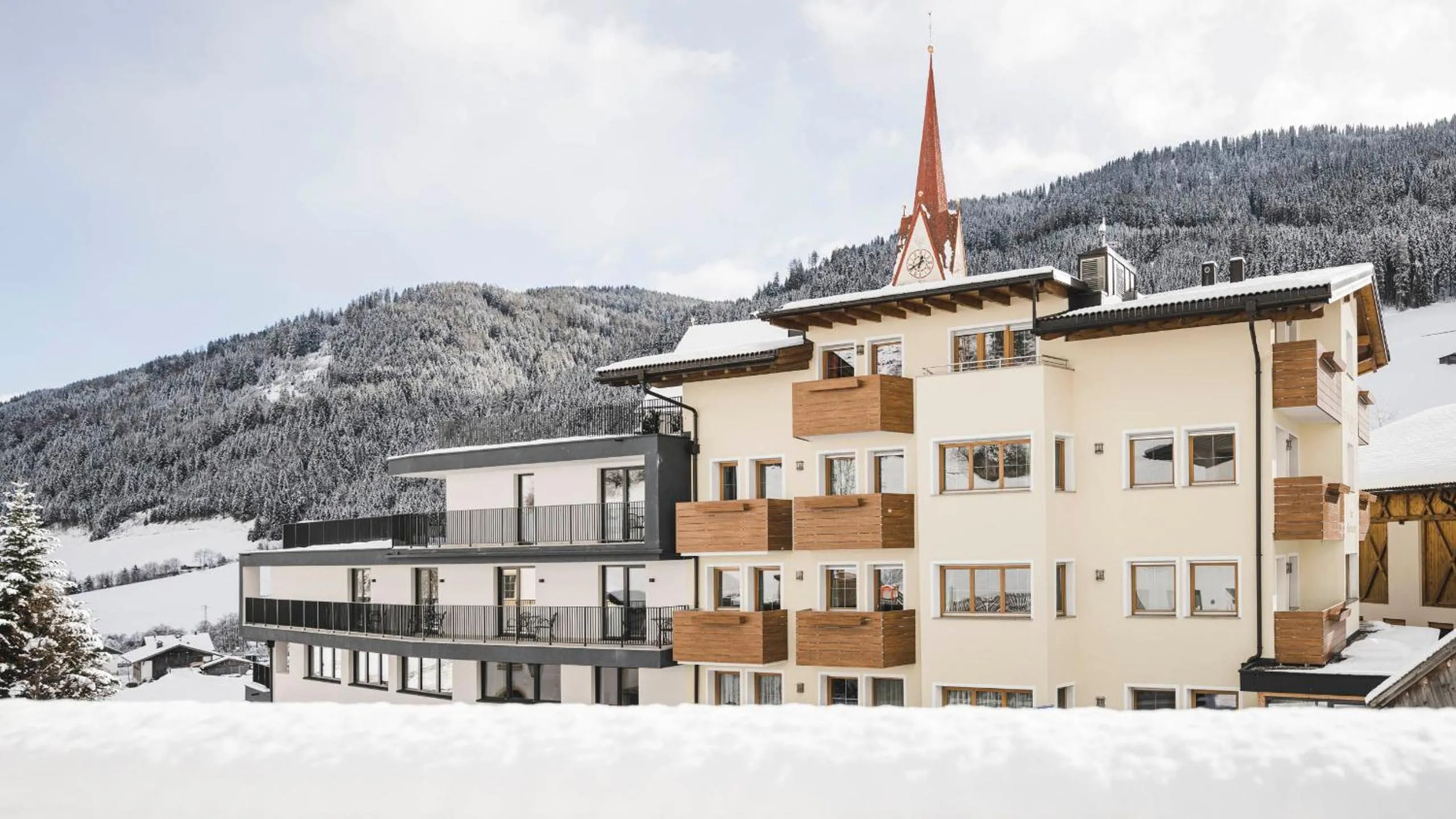 Property building in Hotel Schölzhorn Superior