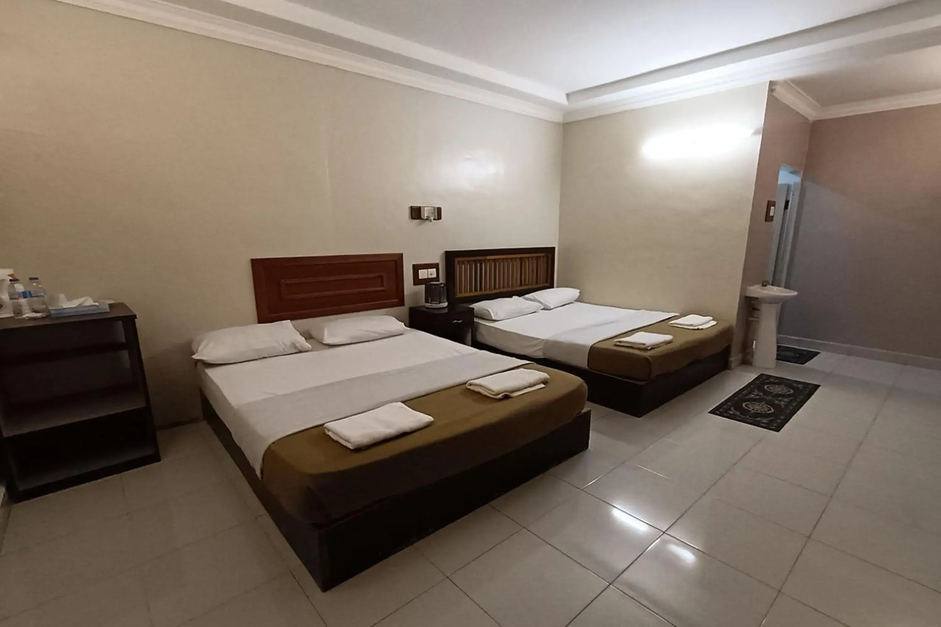 Bedroom, Bed in Fins Hotel, Alor Setar Bedroom, Bed in Fins Hotel, Alor Setar
