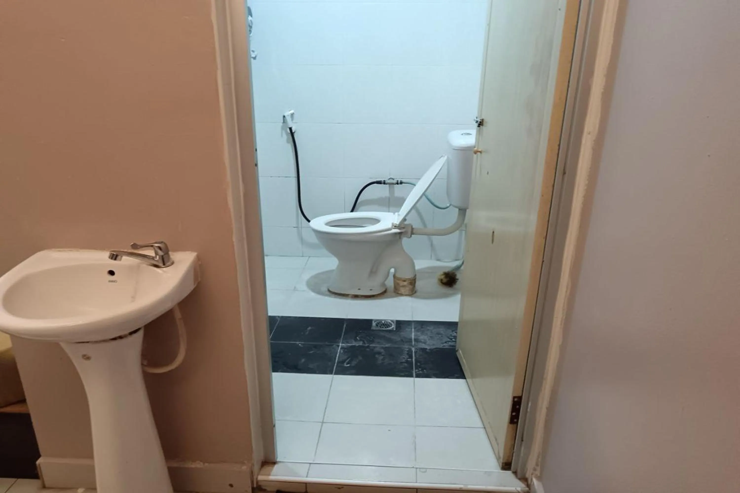 Bathroom in Fins Hotel, Alor Setar